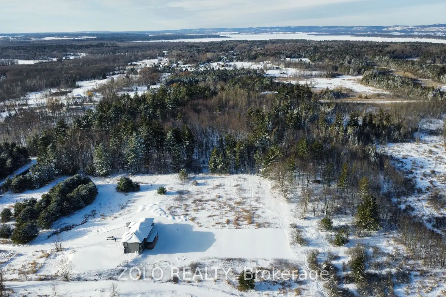 3240 Greenland Road photo 5