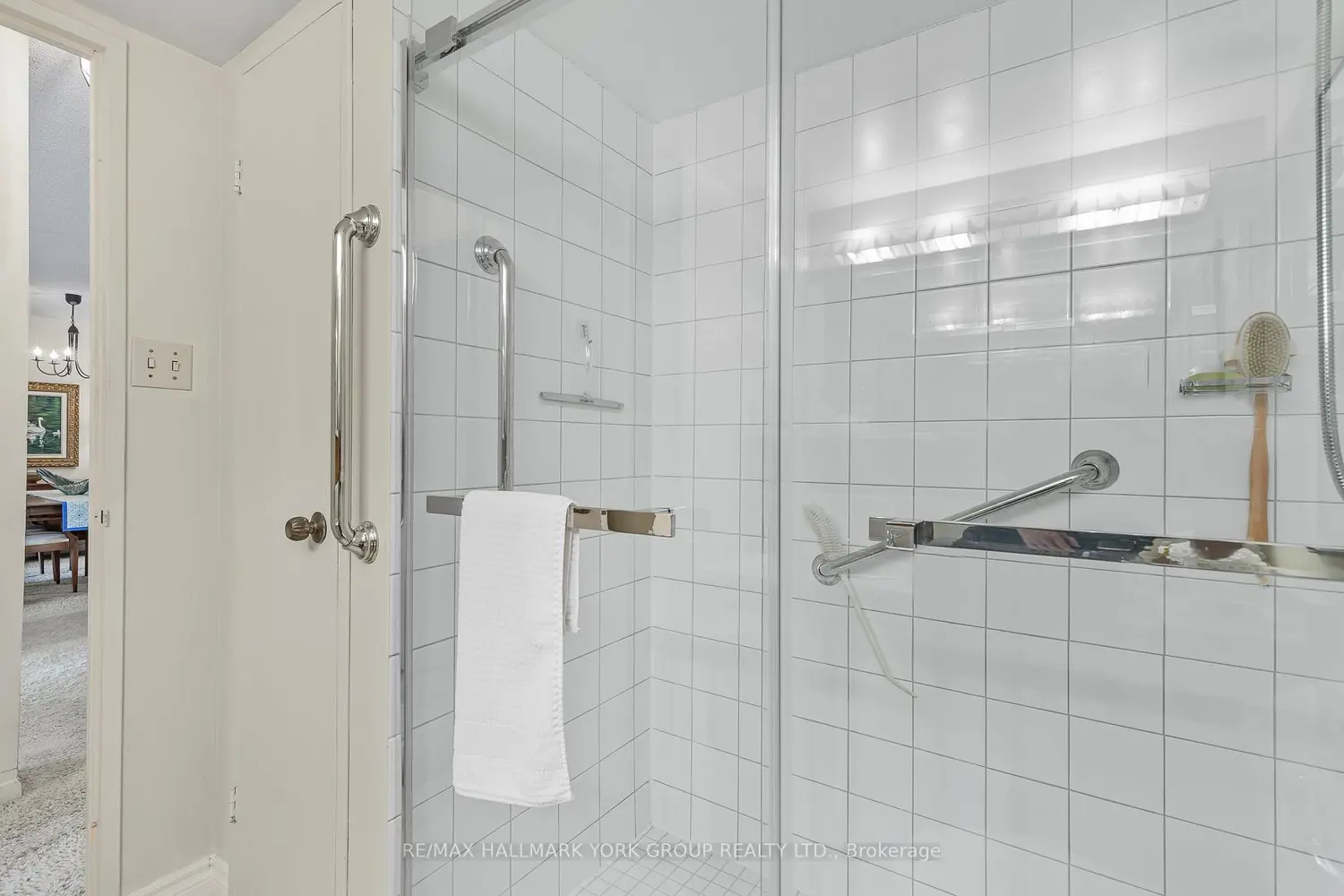 Additional image 13 of 7811 Yonge Street 1007