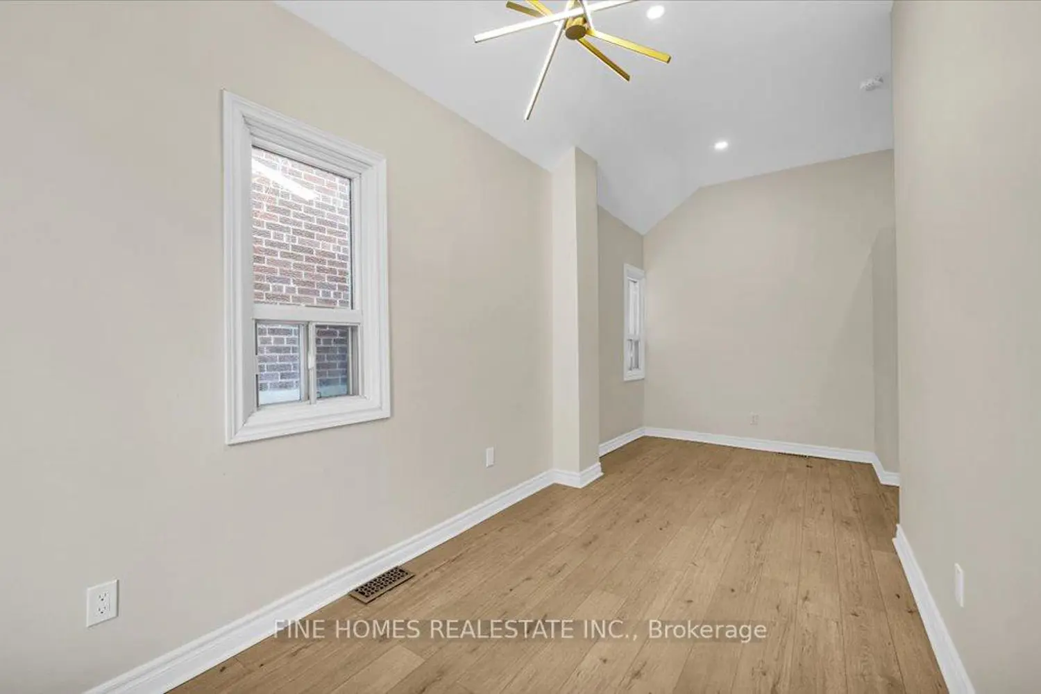 Additional image 10 of 70 Dunraven Drive