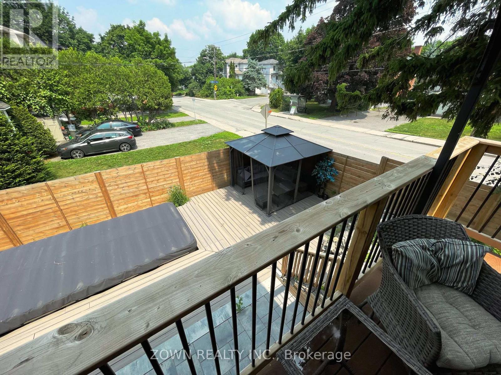 Additional image 4 of 2183 Deschenes Street, Ottawa, ON, K2B6N2