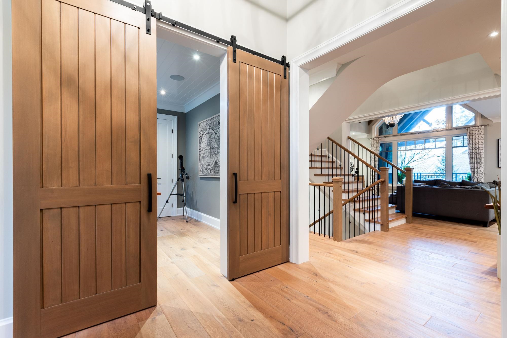 Additional image 3 of 2615 Dogwood Drive, Surrey, BC, V4A 3K4