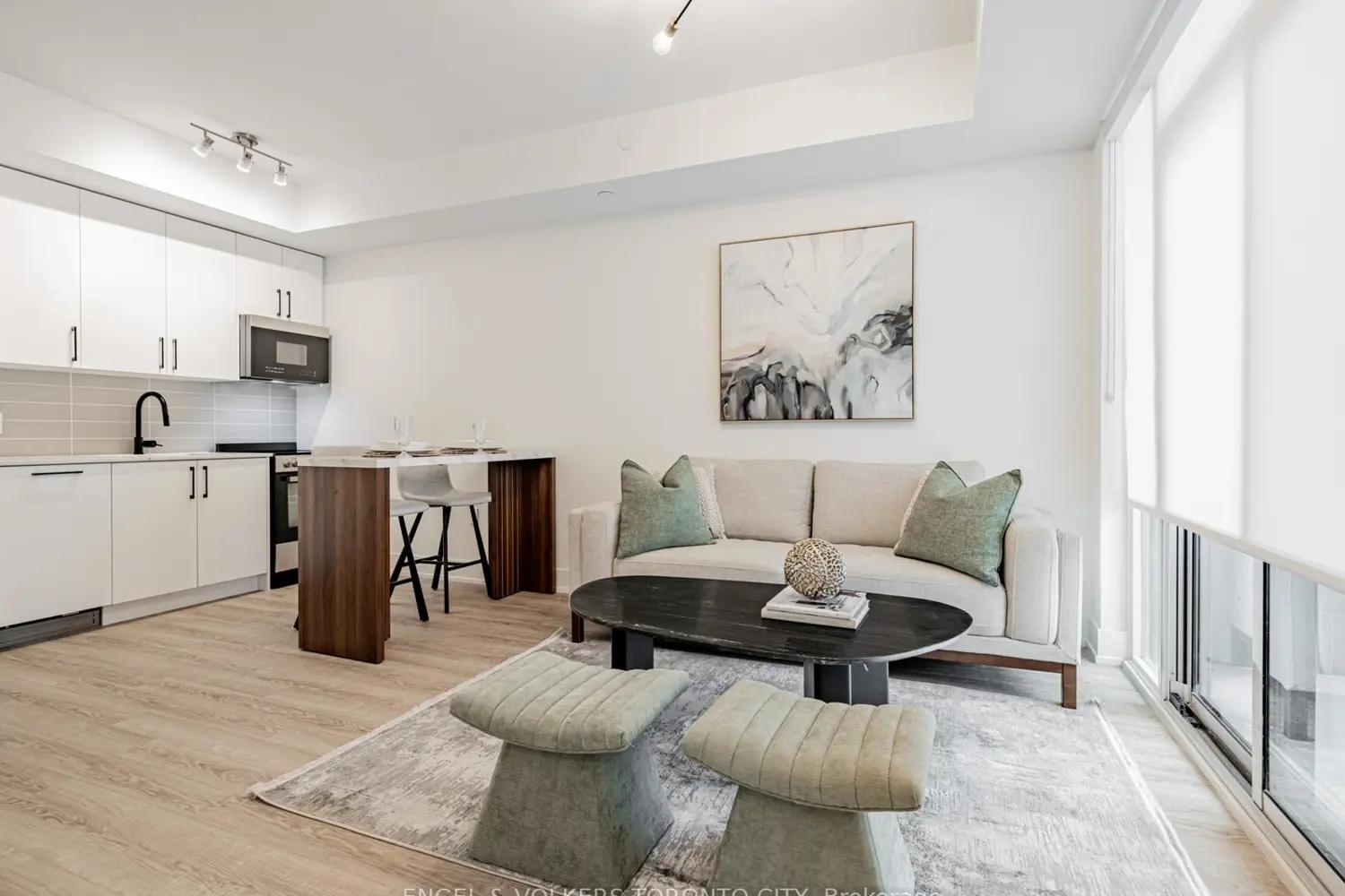 Additional image 3 of 2075 King Road 249