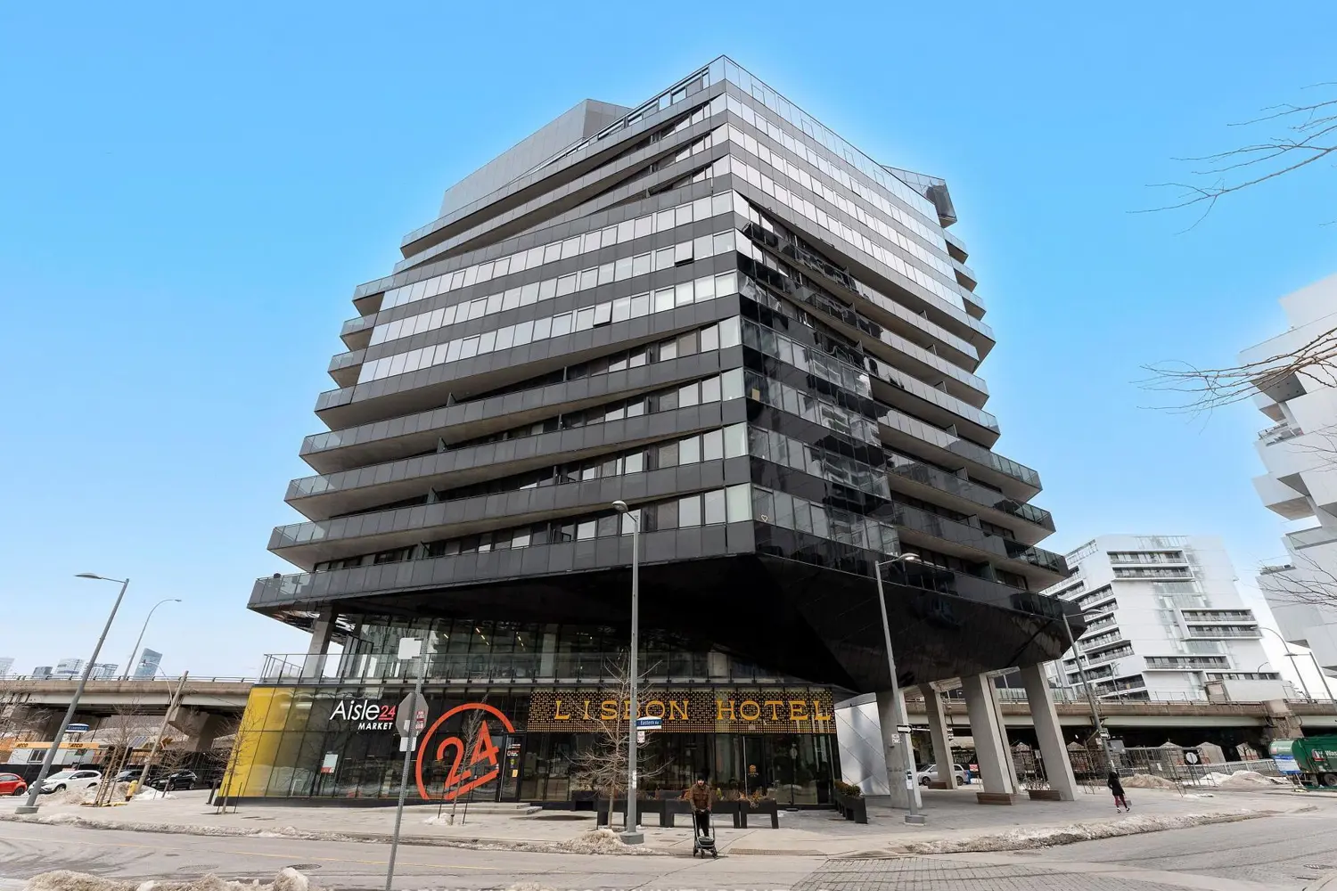 21 Lawren Harris Square 1108