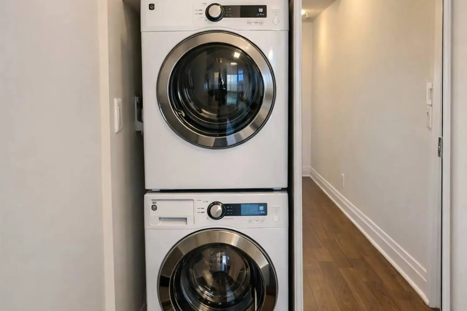 Additional image 7 of 7165 Yonge Street 1515