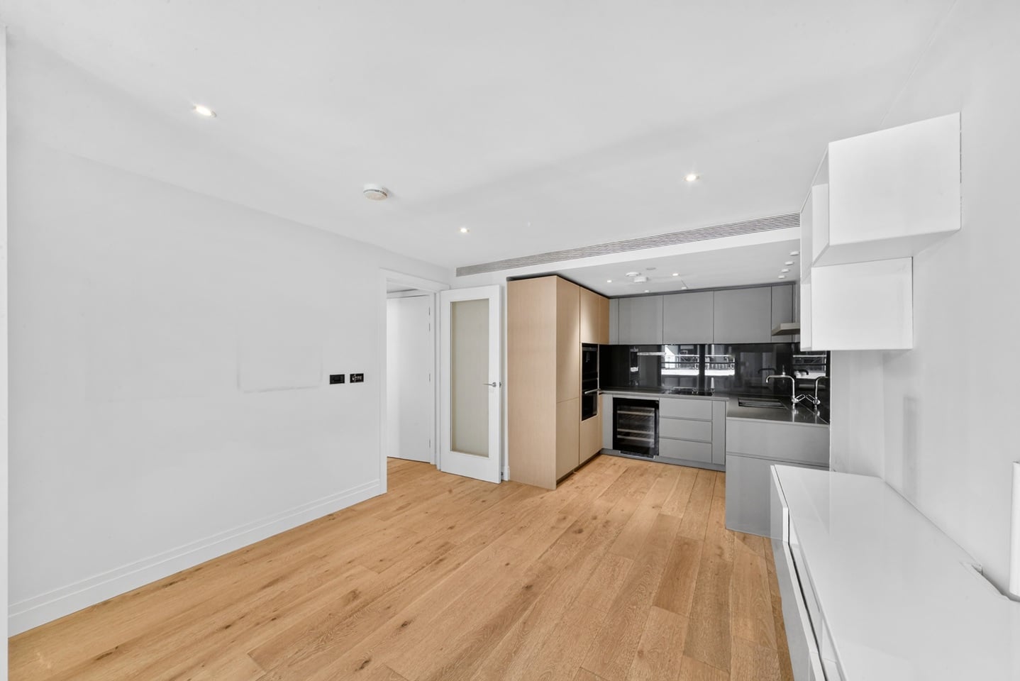 Additional image 6 of 1 Bed Flat, Riverlight Quay, SW11, N1 7GU