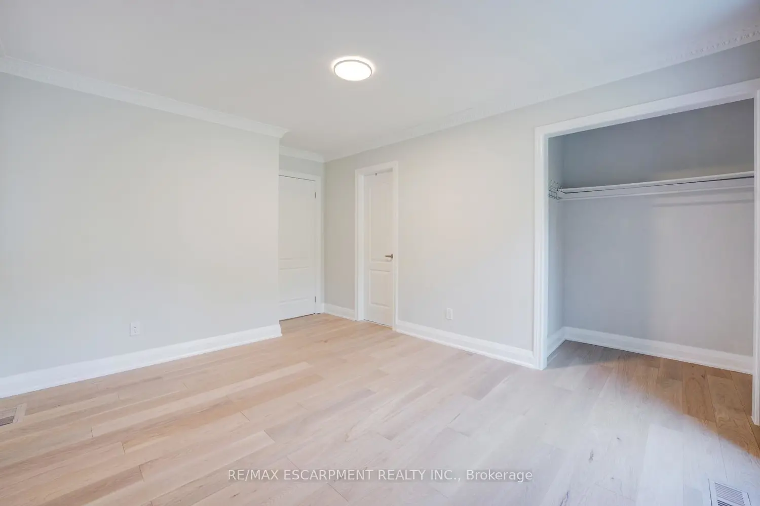 Additional image 12 of 8 Ridgewood Drive