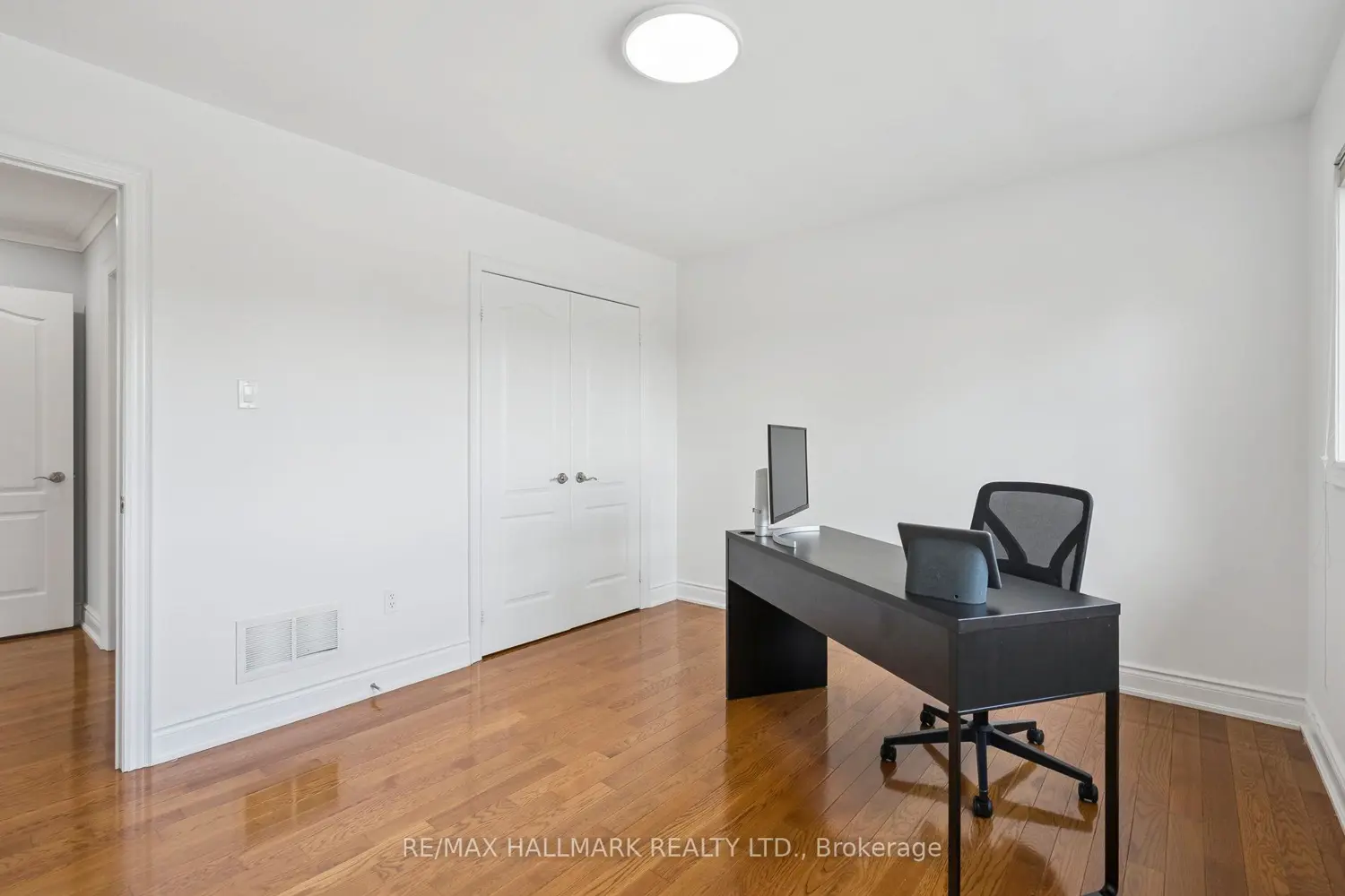 Additional image 12 of 197 Aspenwood Drive