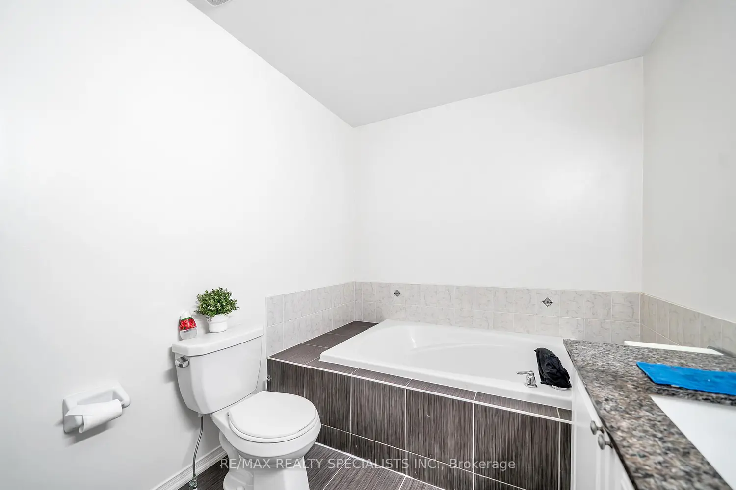 Additional image 12 of 29 Skelton Crescent