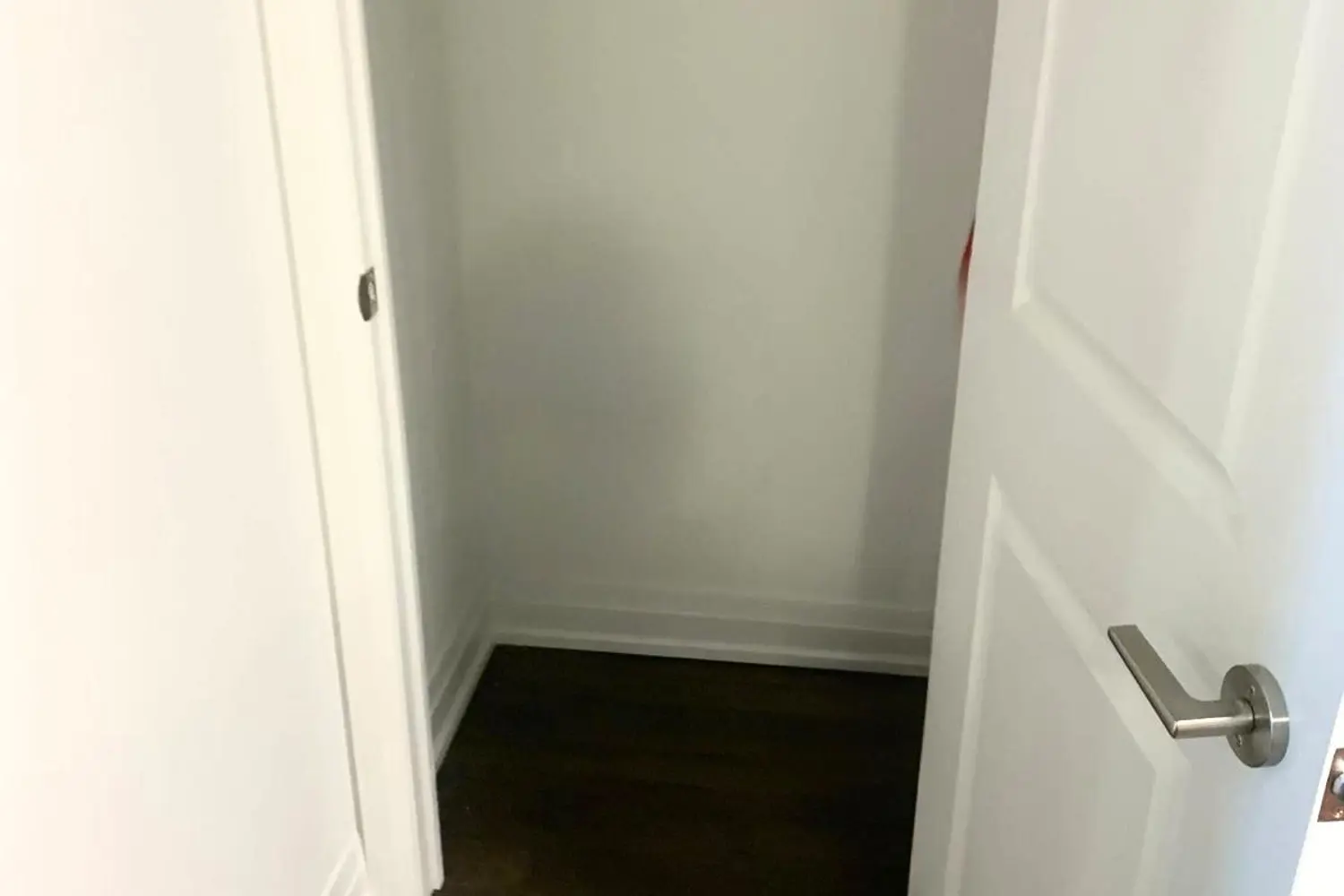 Additional image 5 of 20 Meadowglen Place 1408
