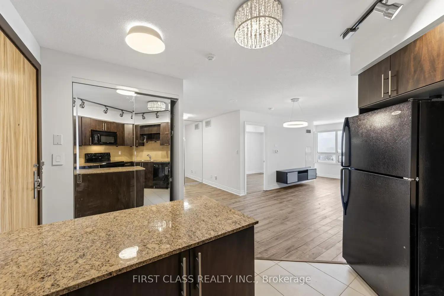 Additional image 6 of 60 South Town Centre Boulevard 620