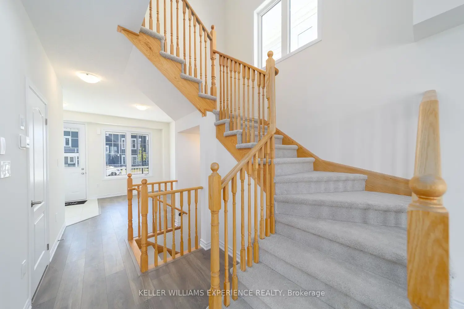 4 Shapira Avenue photo 2
