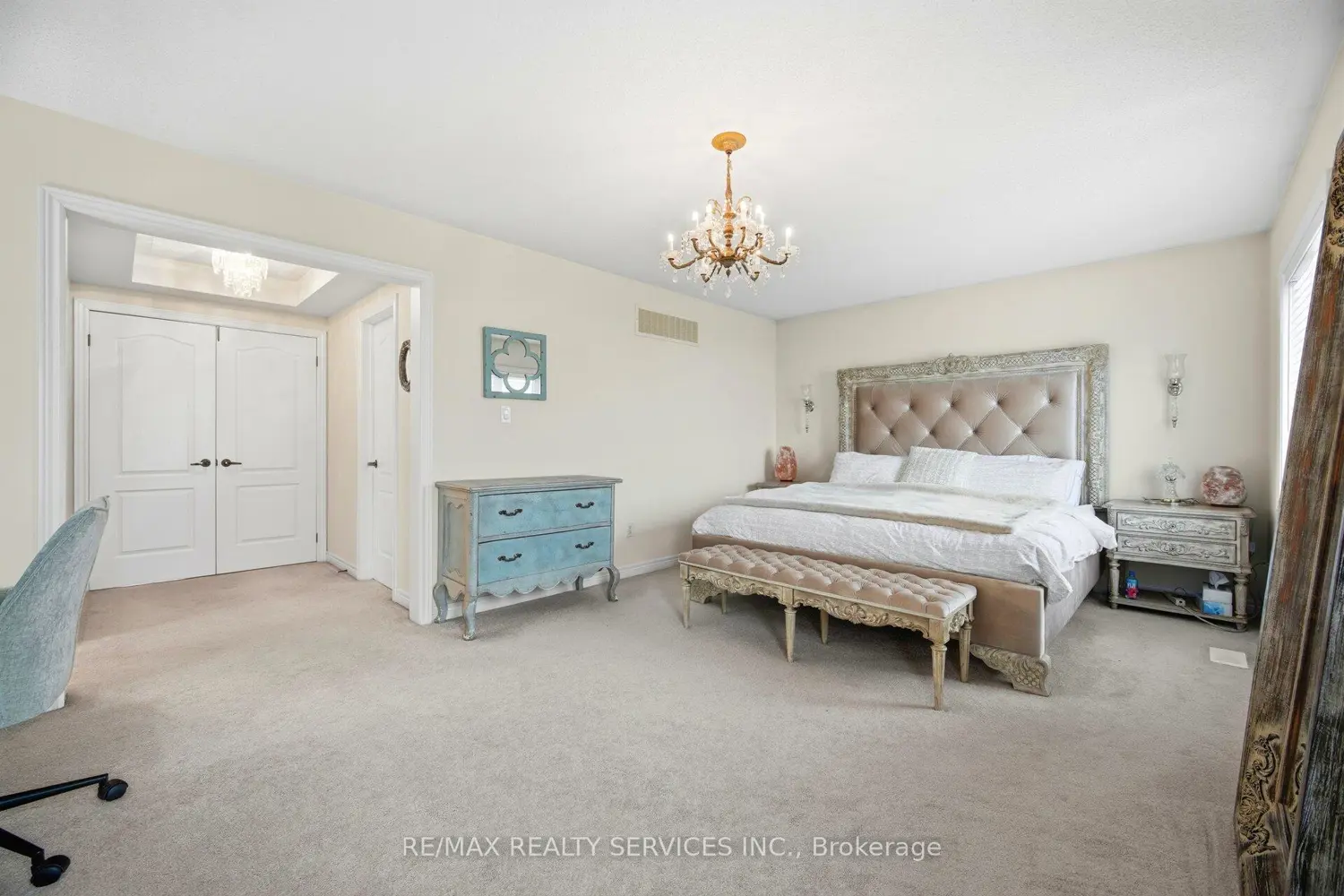 Additional image 10 of 17 Island Grove