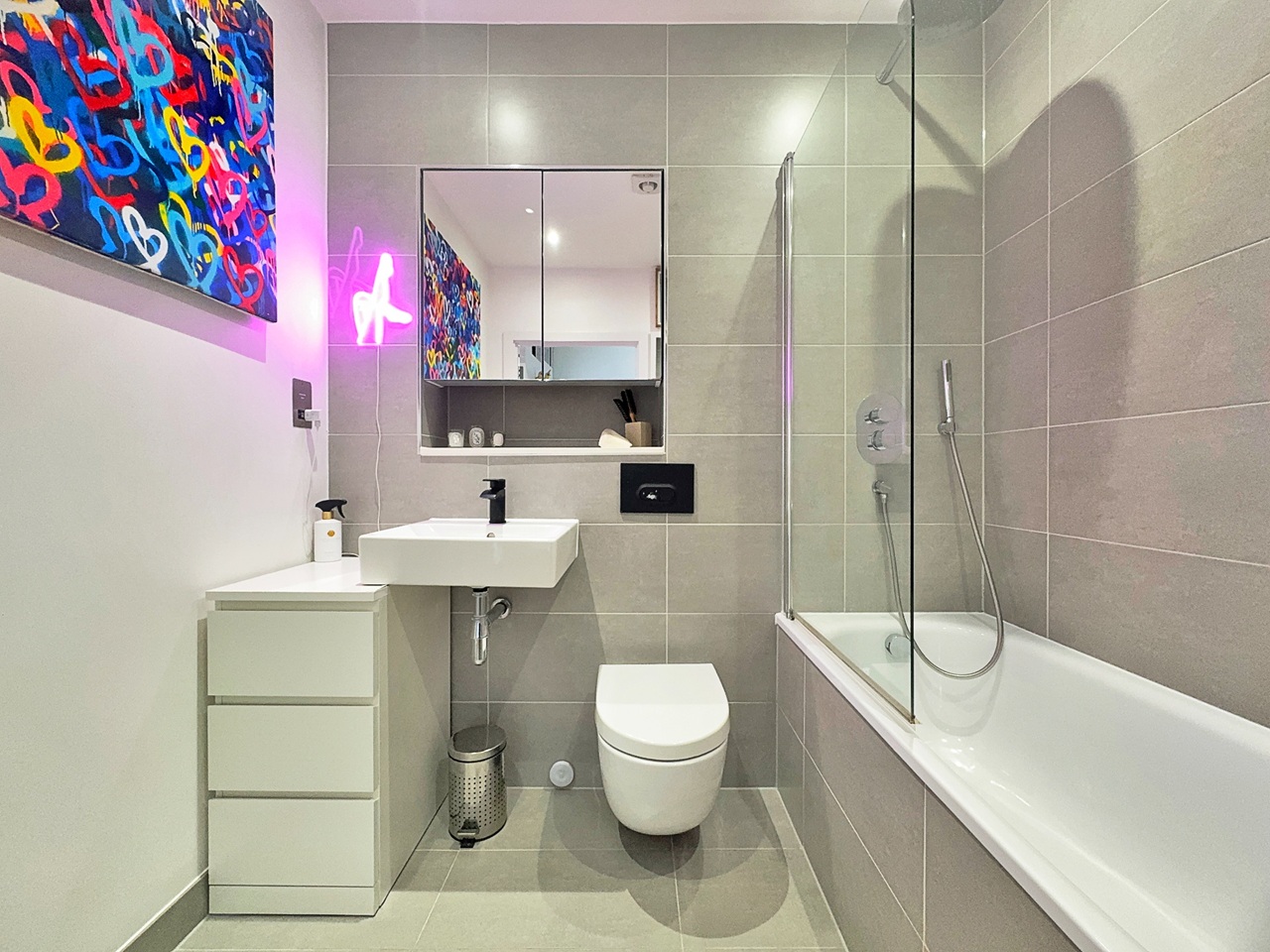 Additional image 3 of 1 Bed Penthouse, Walworth Road, SE17, N1 7GU