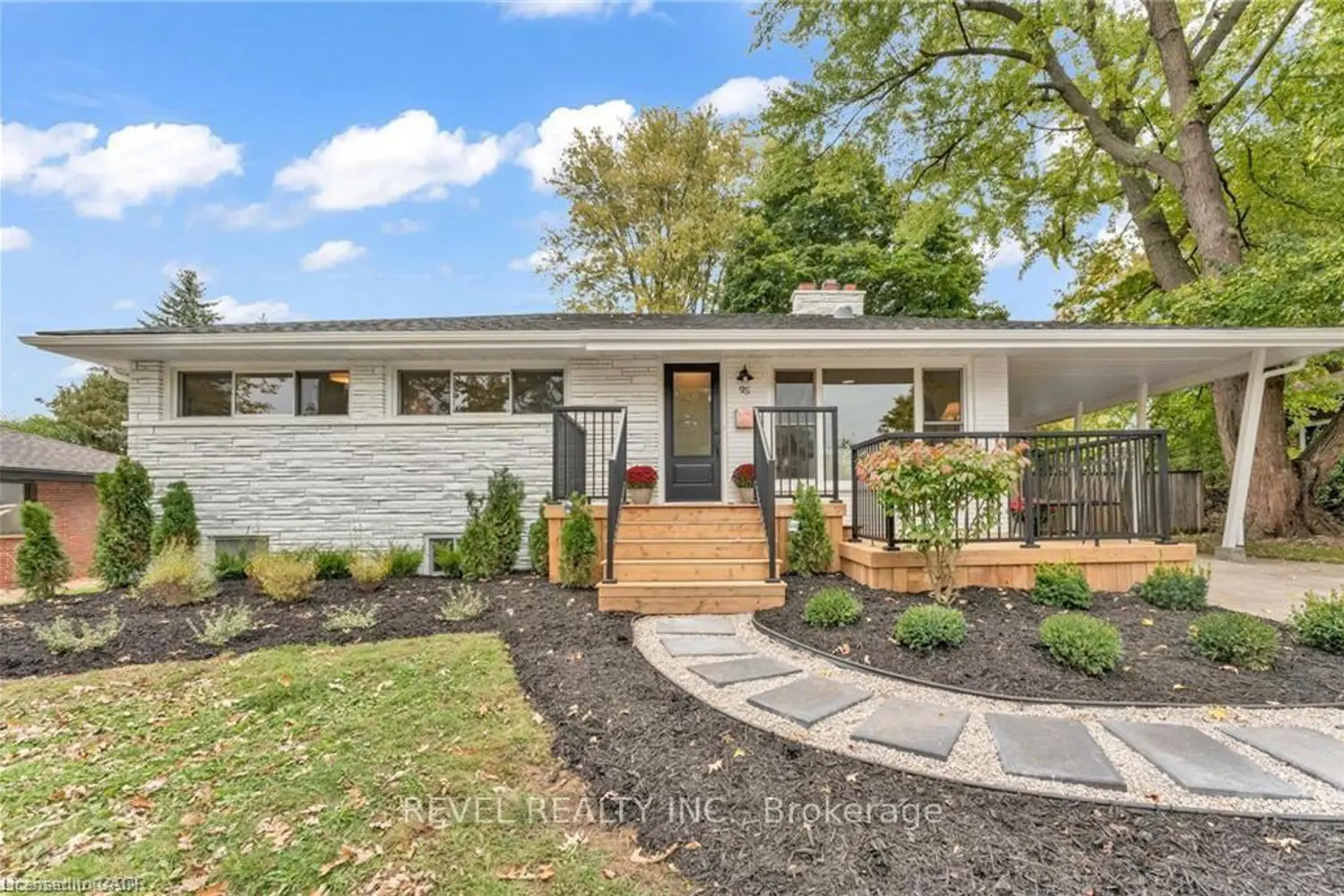 Additional image 3 of 95 Seneca Drive