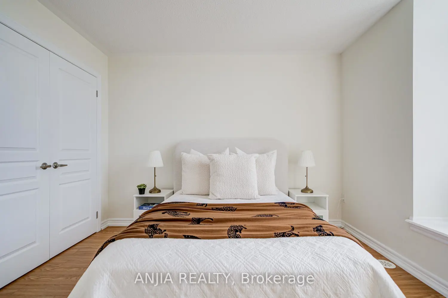 Additional image 13 of 9349 Kennedy Road