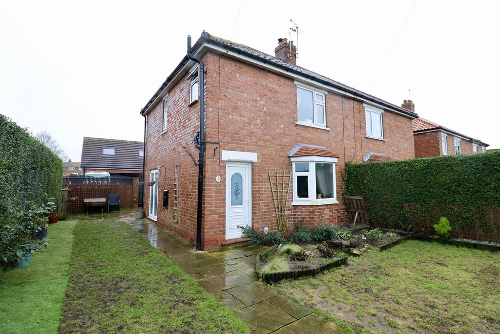 3 bed semi-detached house for saleHoughton Lane, Sancton, York YO43