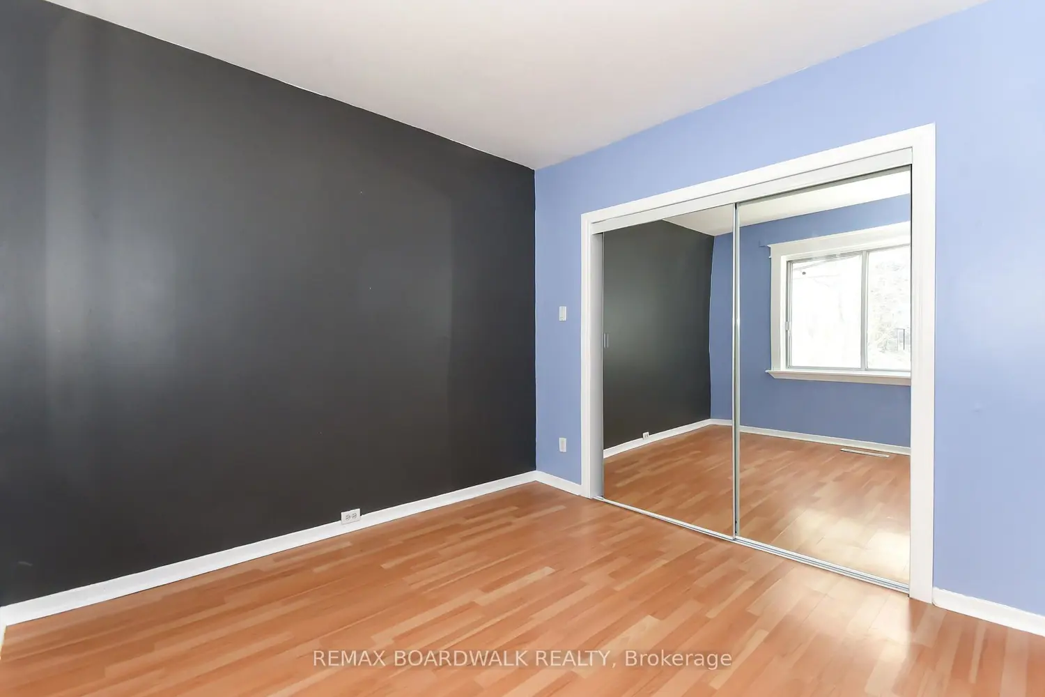 Additional image 10 of 406 Marguerite Avenue