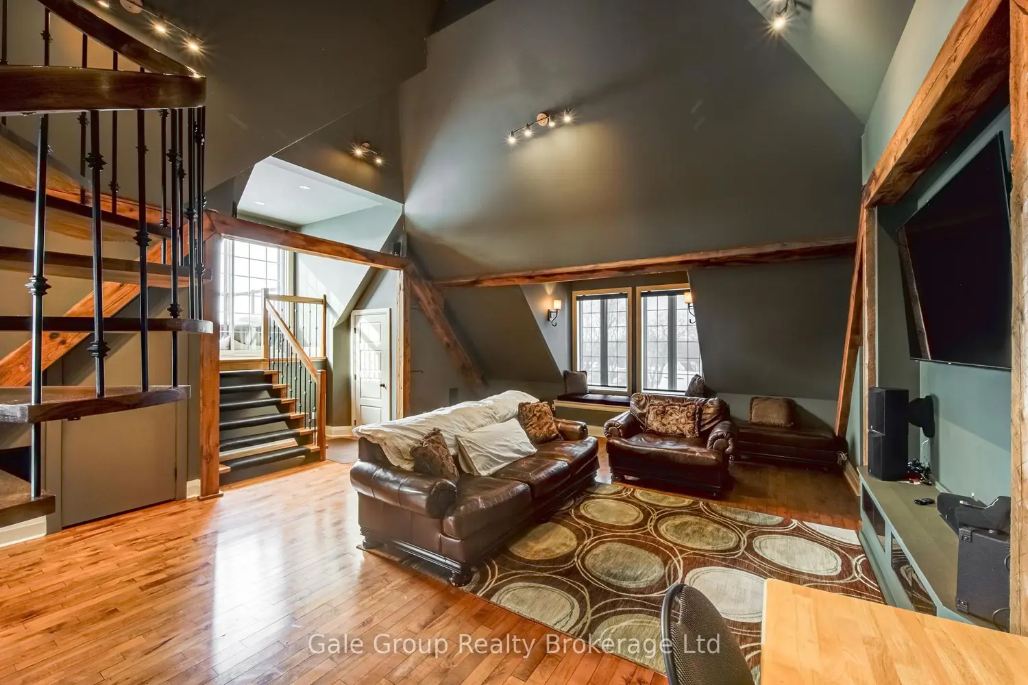 Additional image 2 of 81 Broadway Street 11