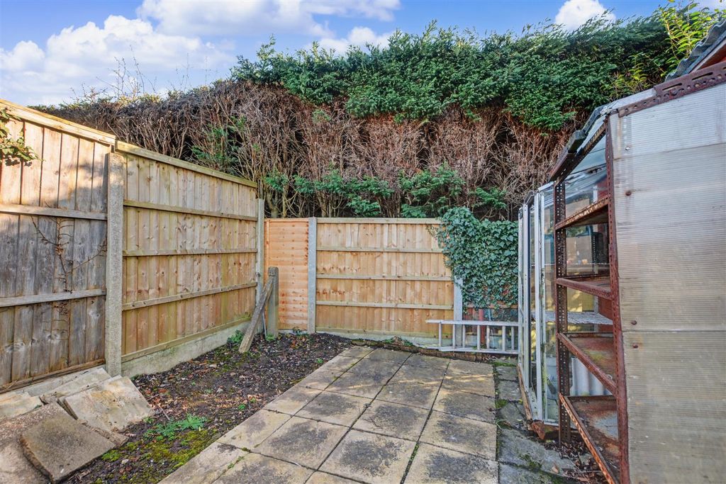 Additional image 22 of 3 bed semi-detached house for saleFarm Road, Chilwell, Nottingham NG9