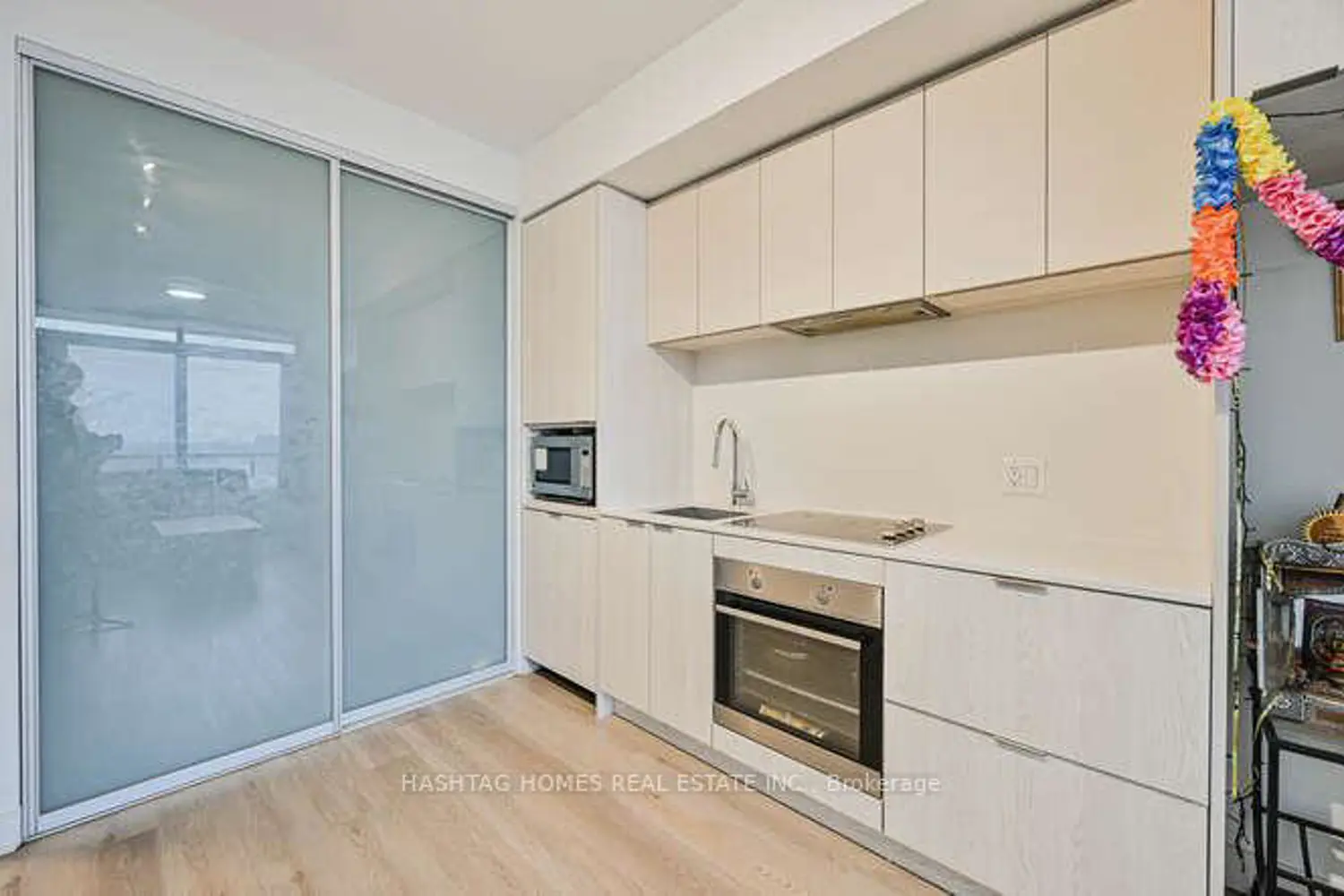 Additional image 9 of 86 Dundas Street 1410