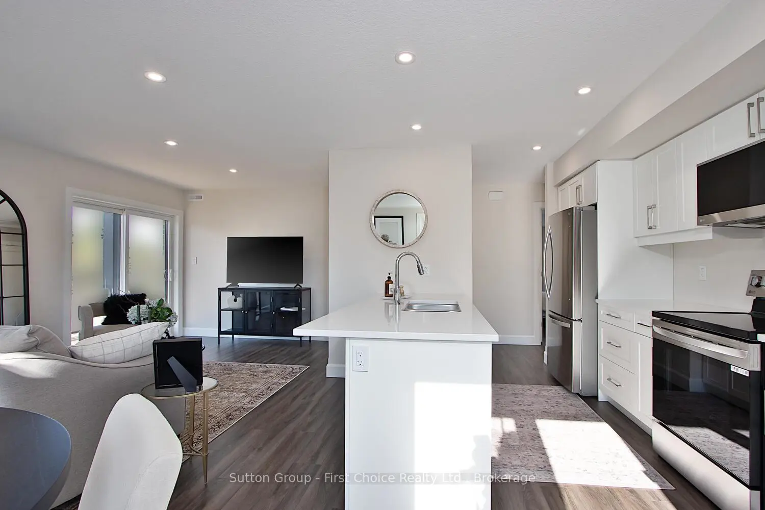 Additional image 9 of 3202 Vivian Line Unit 39