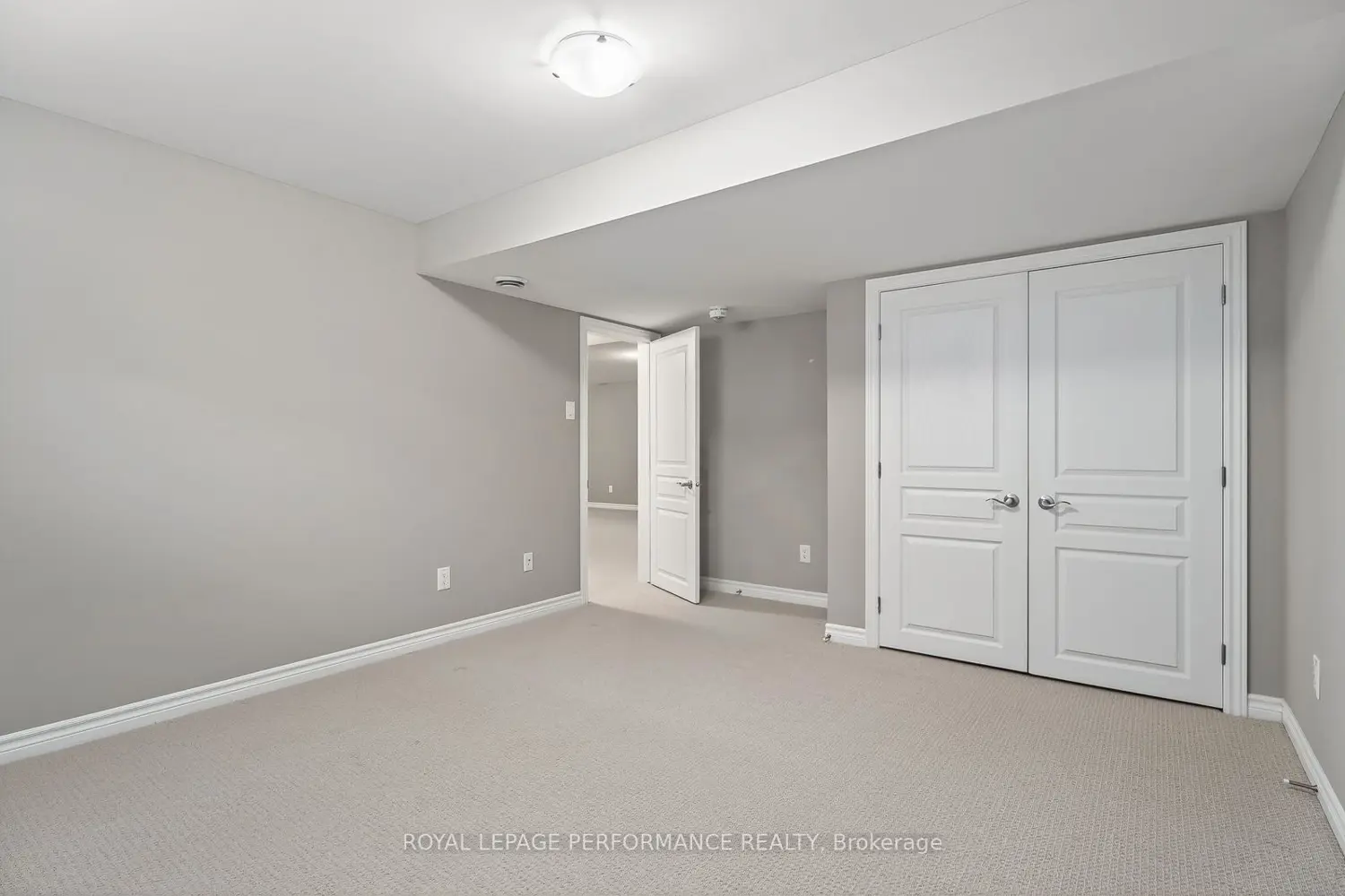 Additional image 11 of 88 Des Rails Street