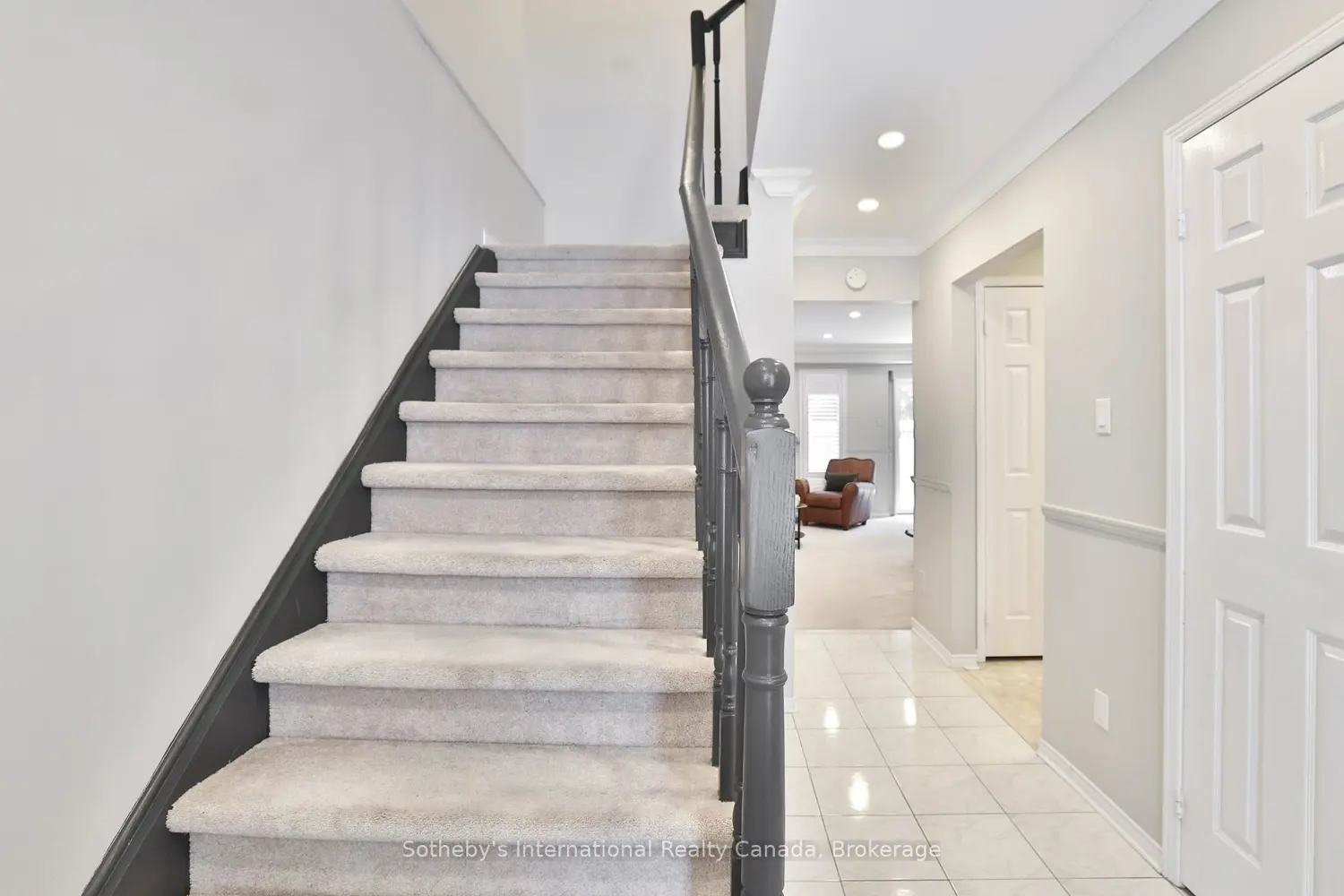 Additional image 8 of 5255 Lakeshore Road 7