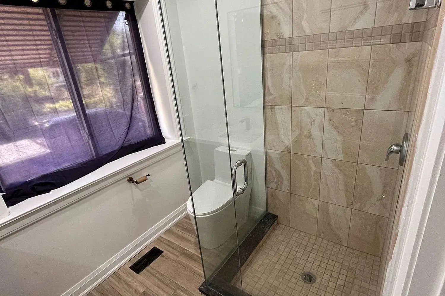 Additional image 17 of 1575 Ouellette Avenue