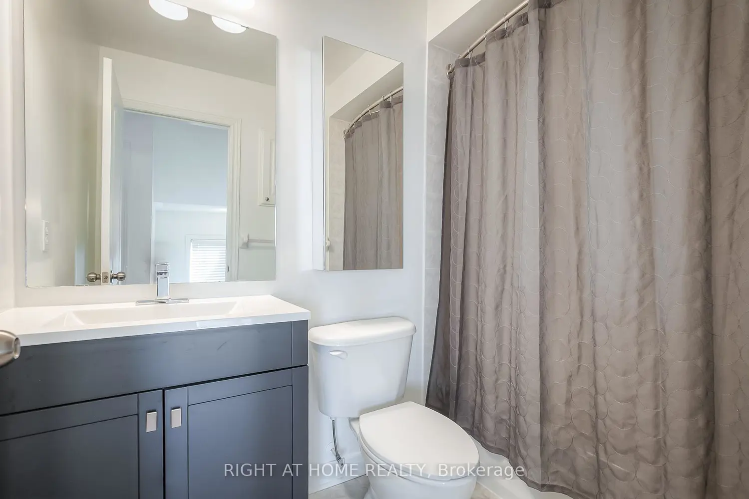 Additional image 9 of 3086 Highbourne Crescent