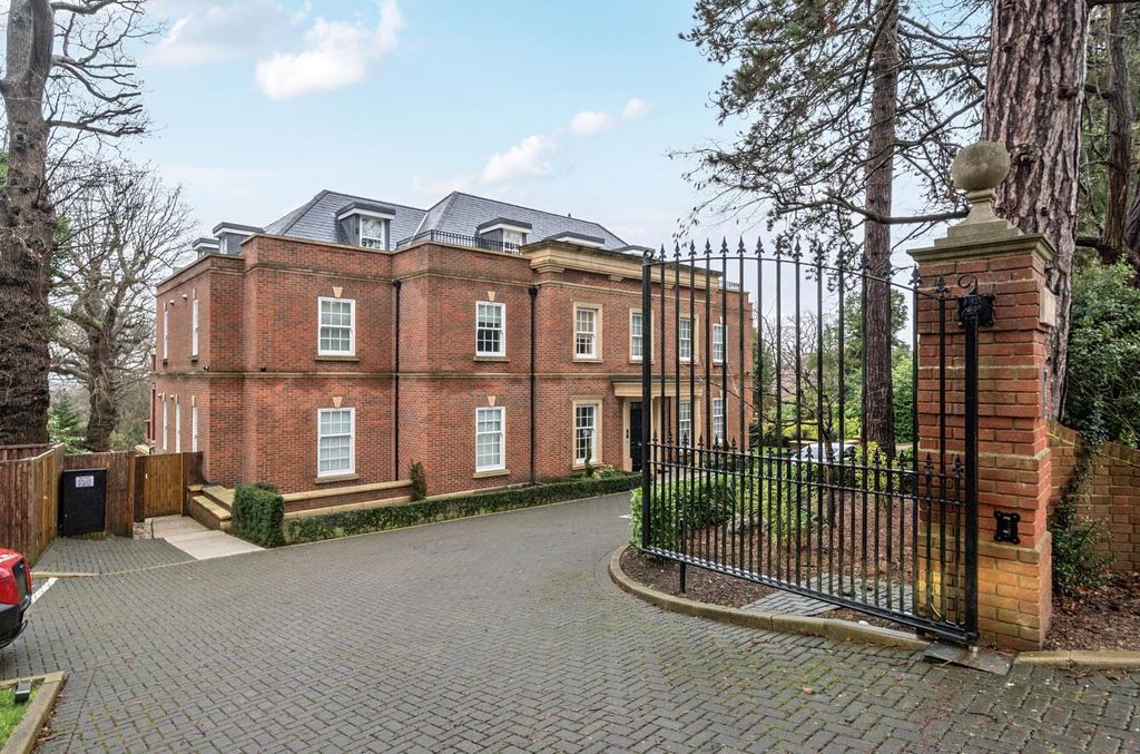 3 bed flat for saleBarnet Lane, Elstree WD6