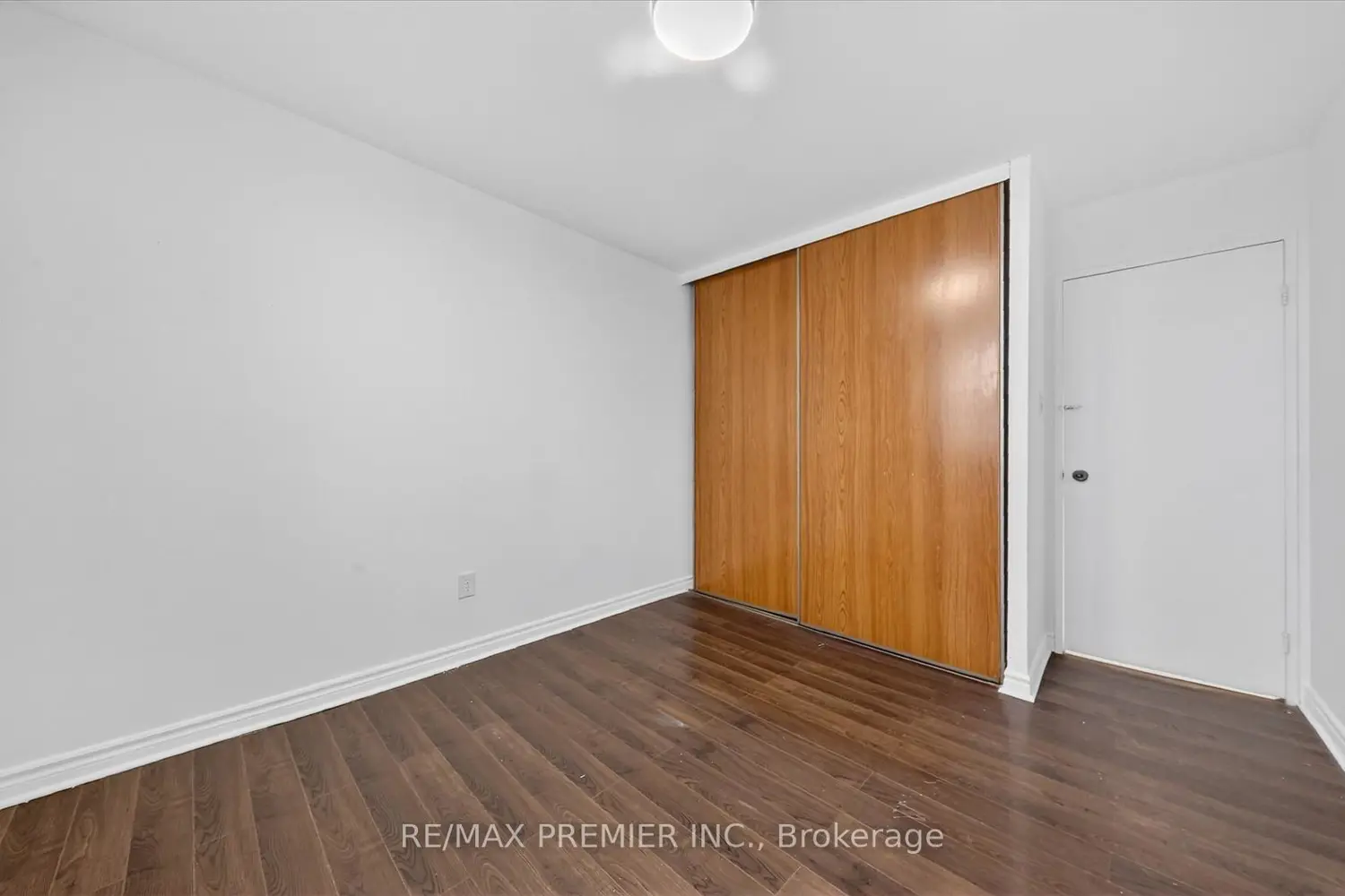 Additional image 17 of 3555 Derry Road 712