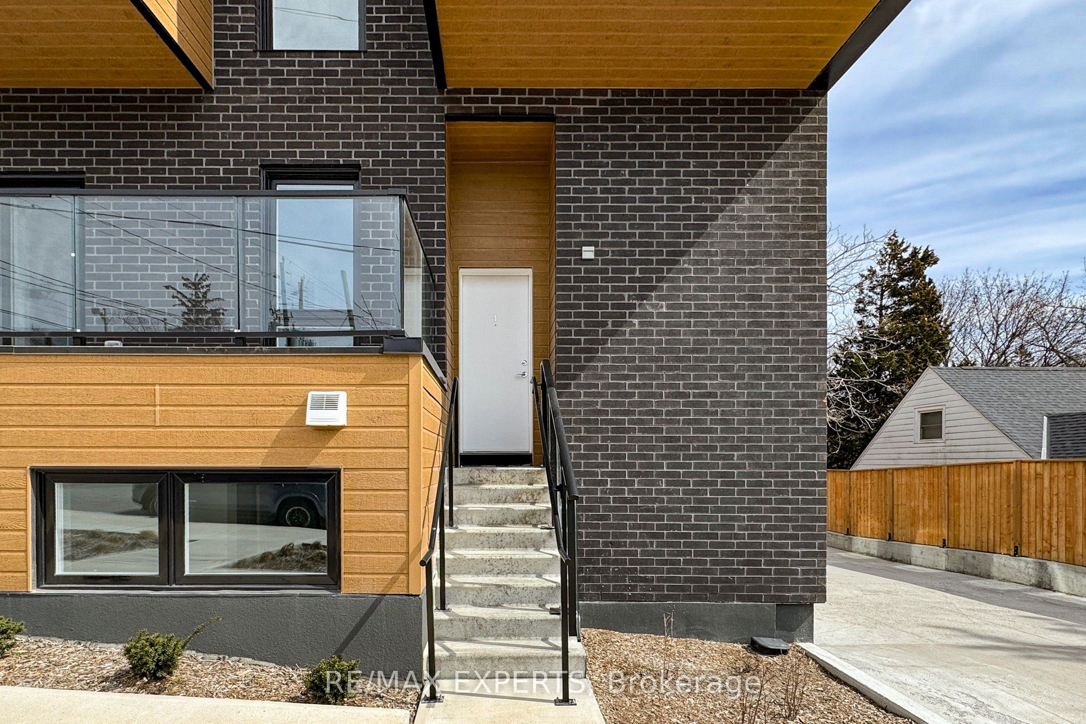 Additional image 4 of 1-35 Birchcliff Avenue, Toronto, ON, M1N 3C5