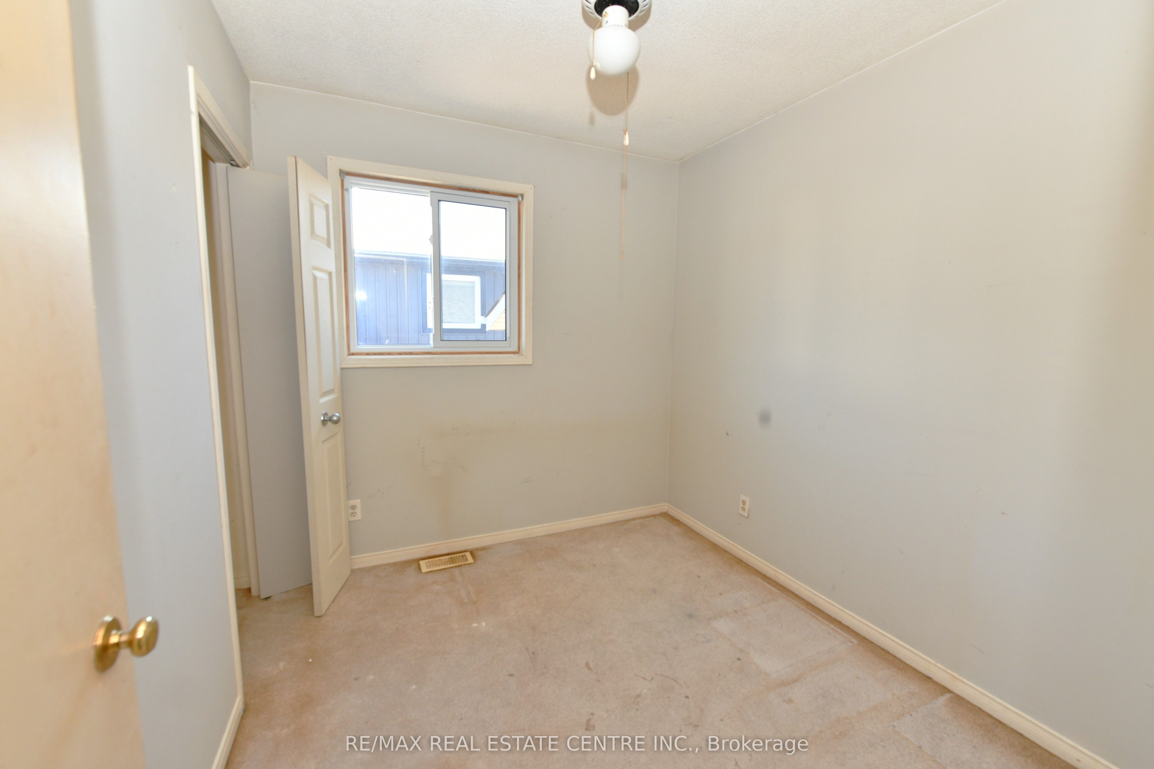 Additional image 6 of 19 Memory Lane, Cambridge, ON, N3C 3X7
