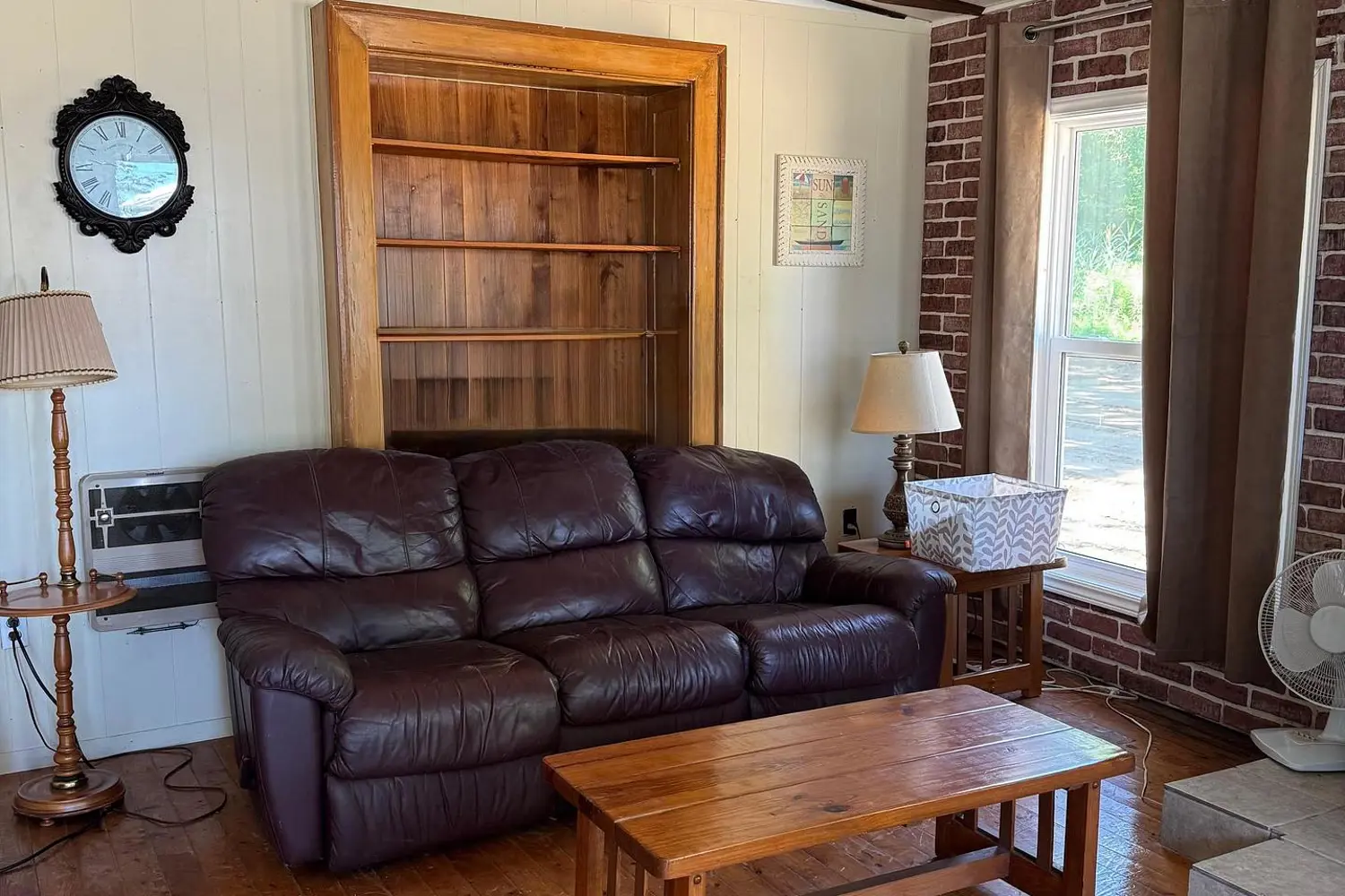 Additional image 8 of 9924 Lake Road