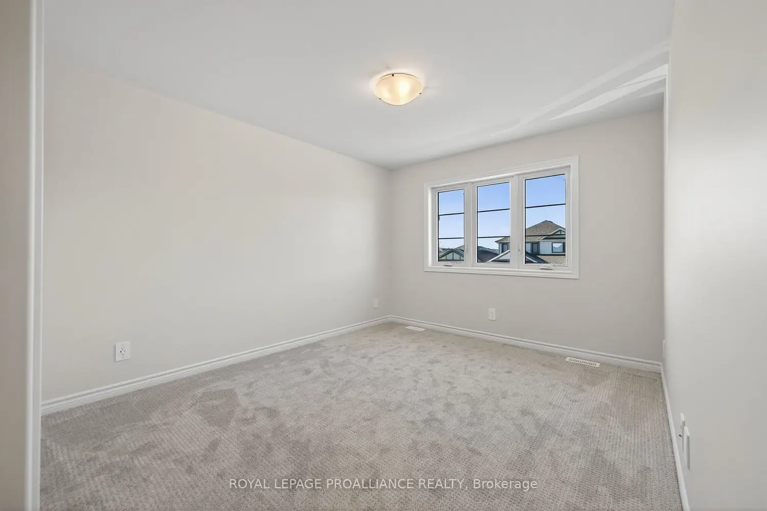 Additional image 15 of 14 Peace River Street