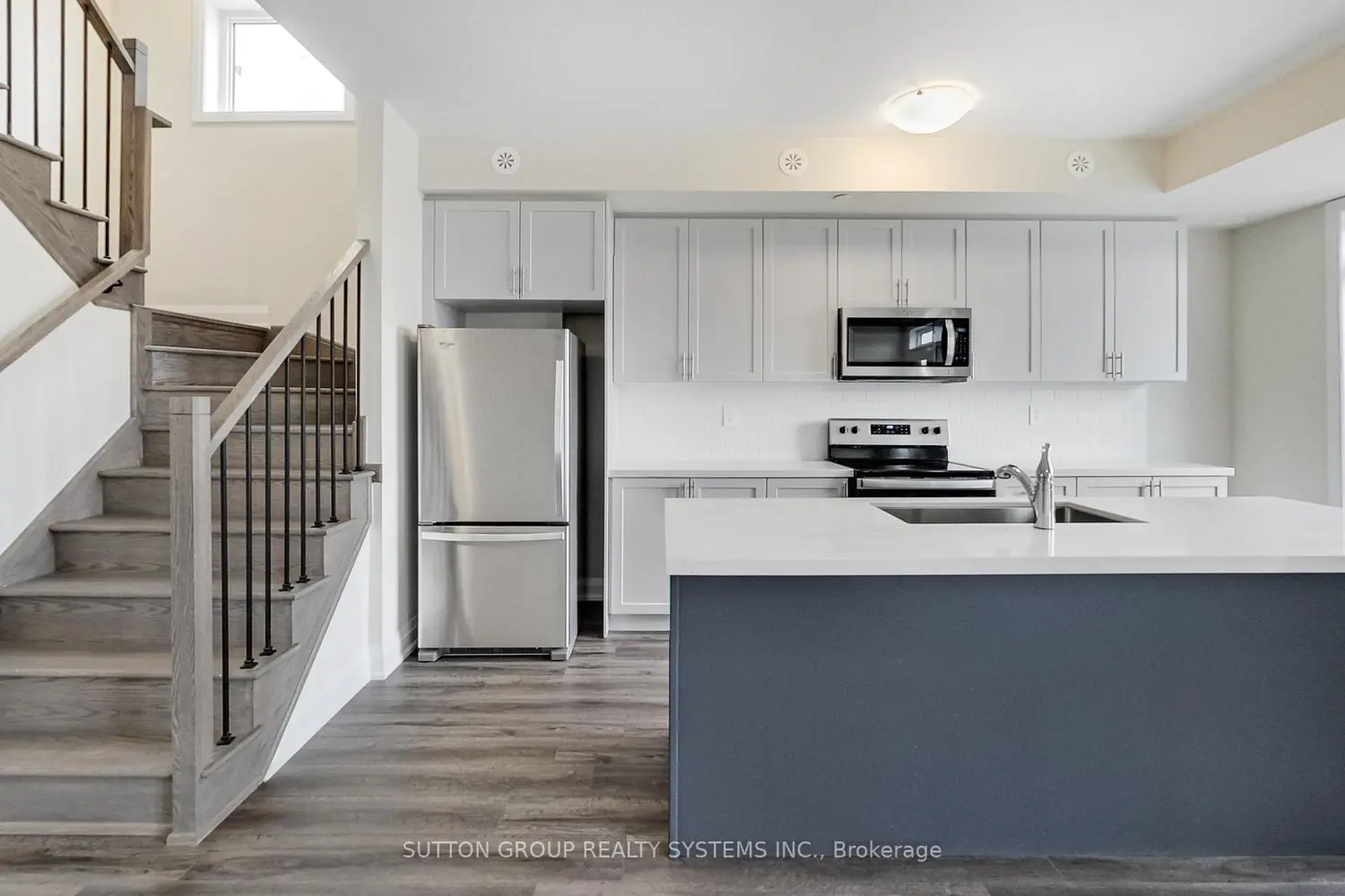 Additional image 4 of 1577 Rose Way 103