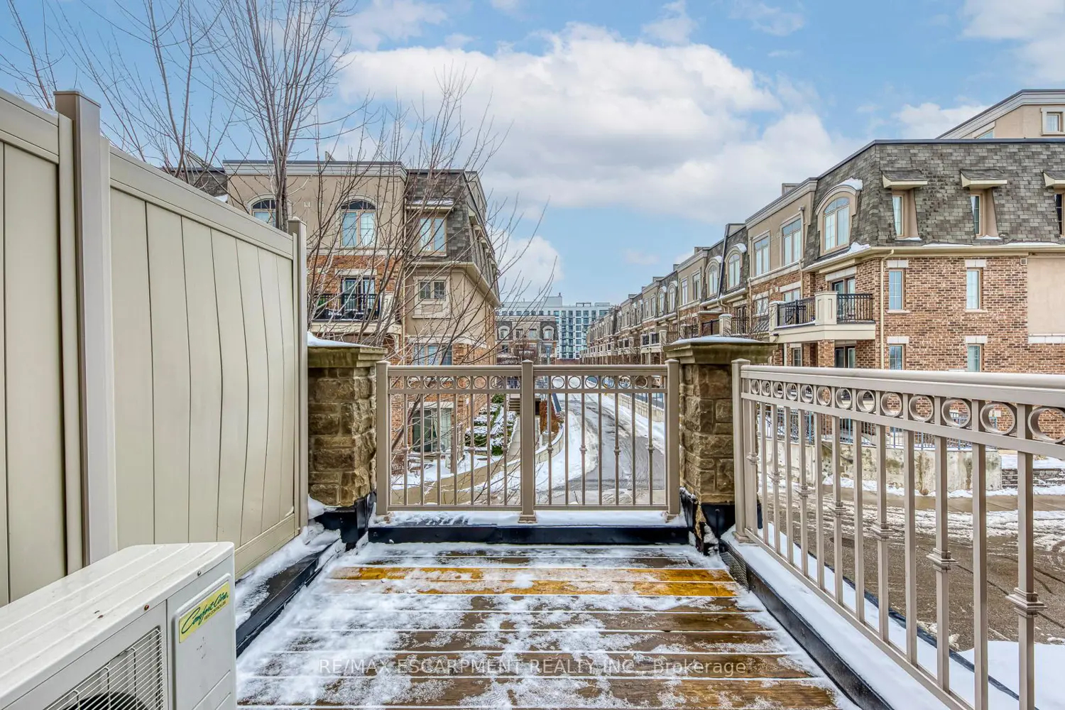 Additional image 11 of 2435 Greenwich Drive 74