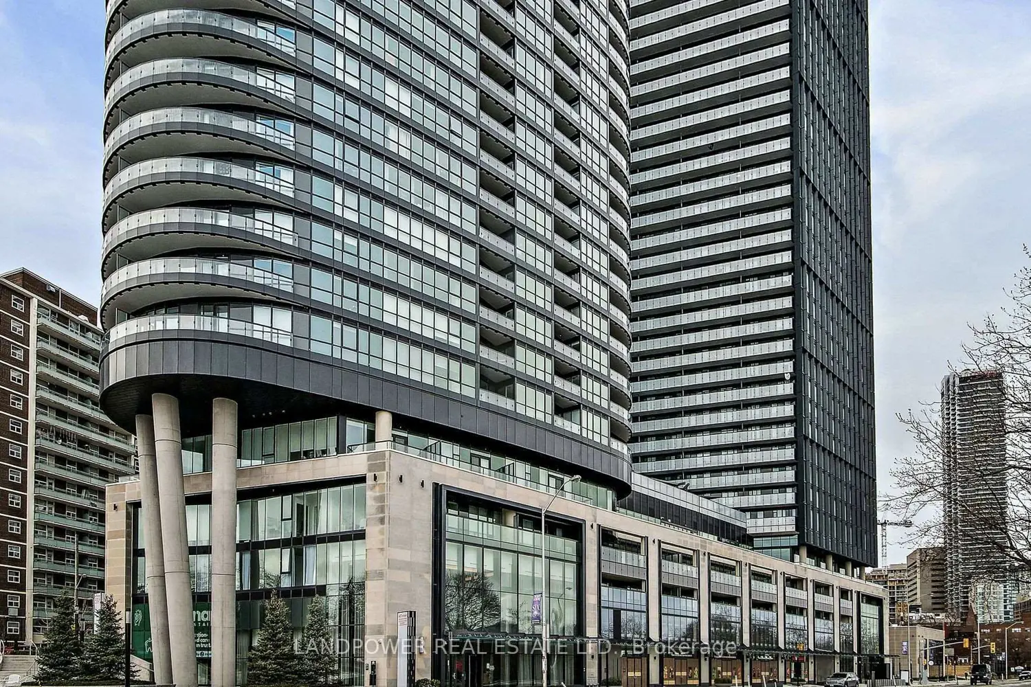 Additional image 2 of 575 Bloor Street 704