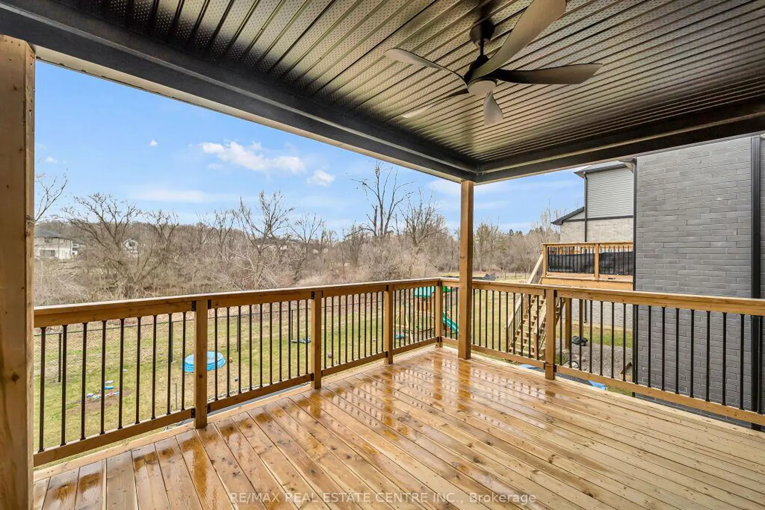 3374 Oriole Drive photo 3