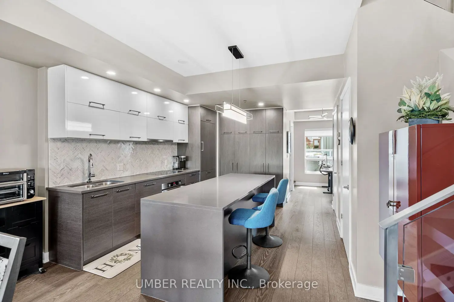 Additional image 3 of 416 Sparks Street