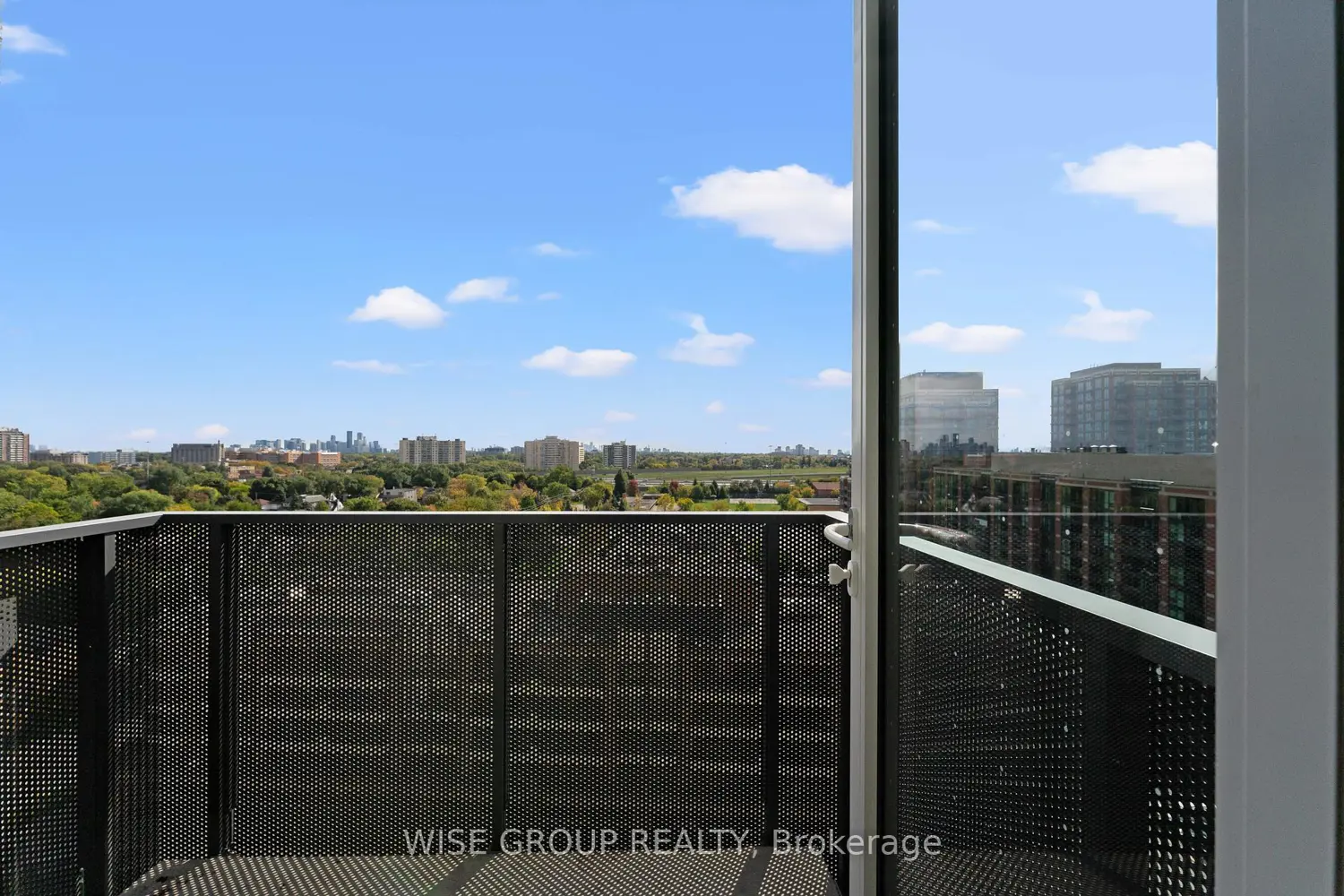 Additional image 10 of 500 Wilson Avenue 1116