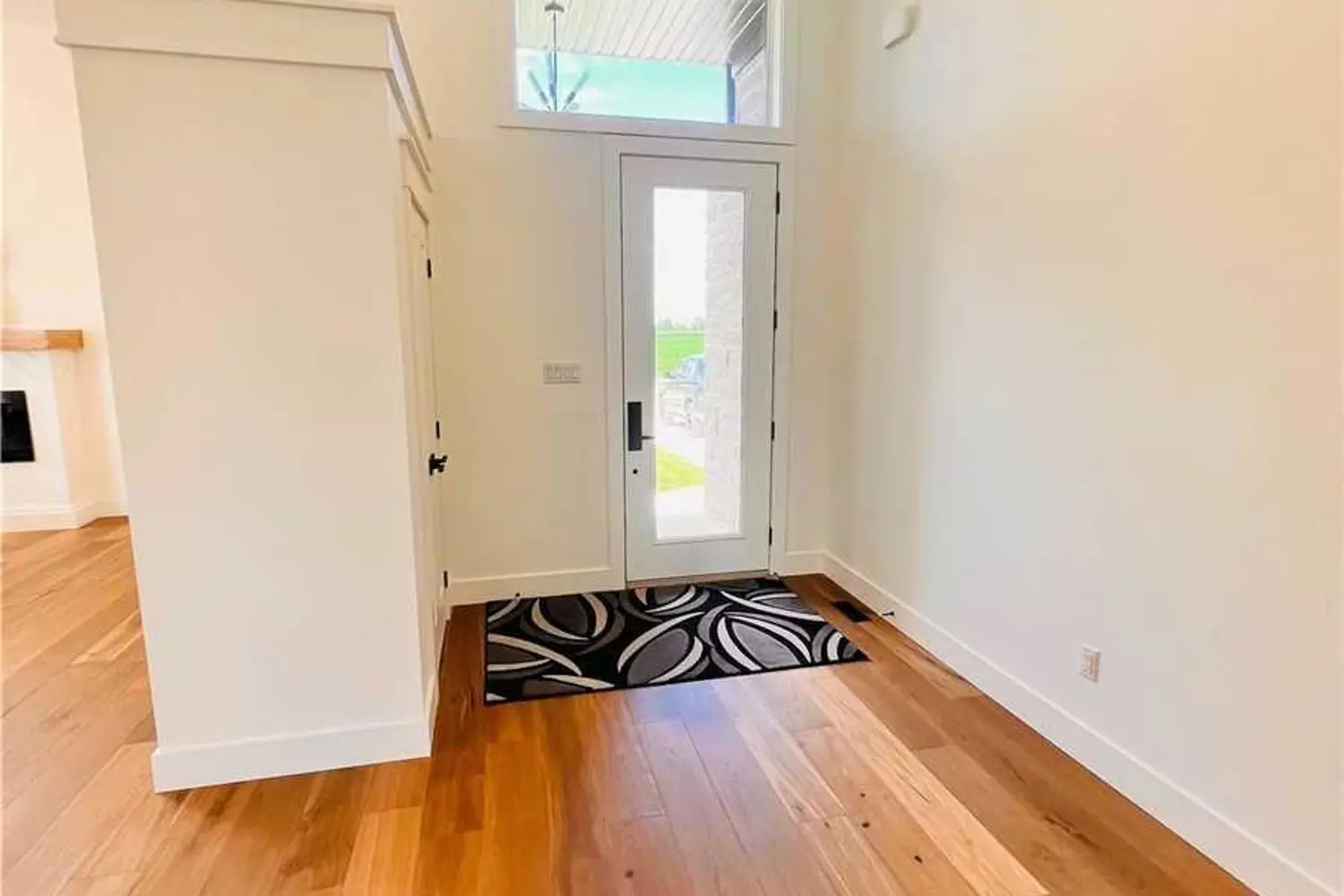 Additional image 4 of 3761 Queen Street