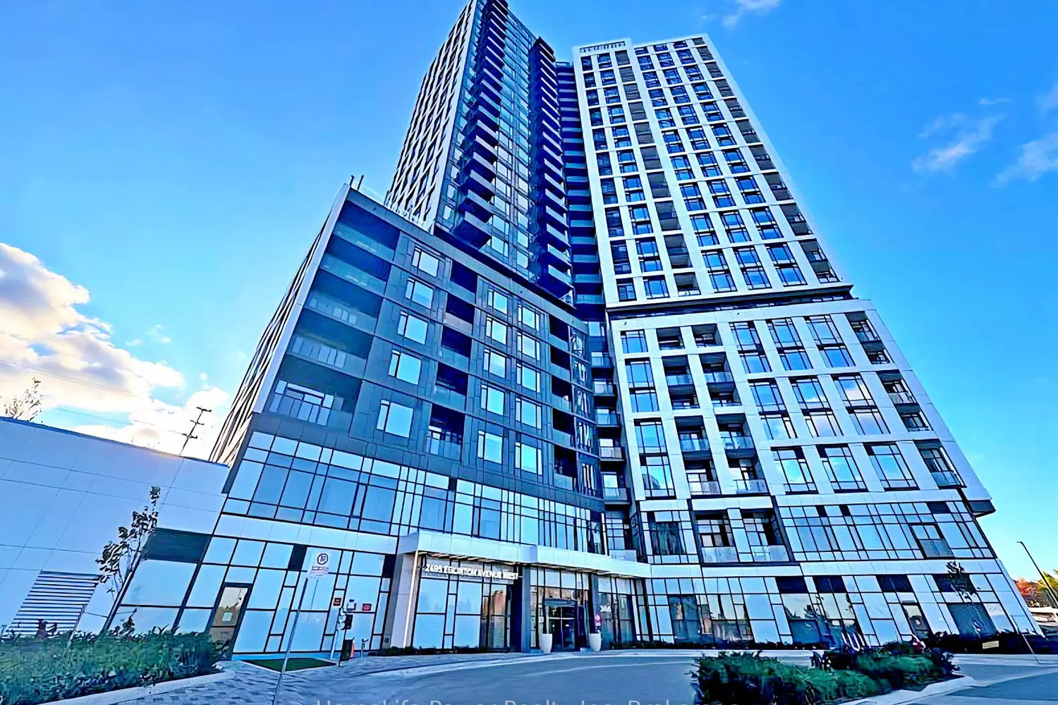 2495 Eglinton Avenue 1902