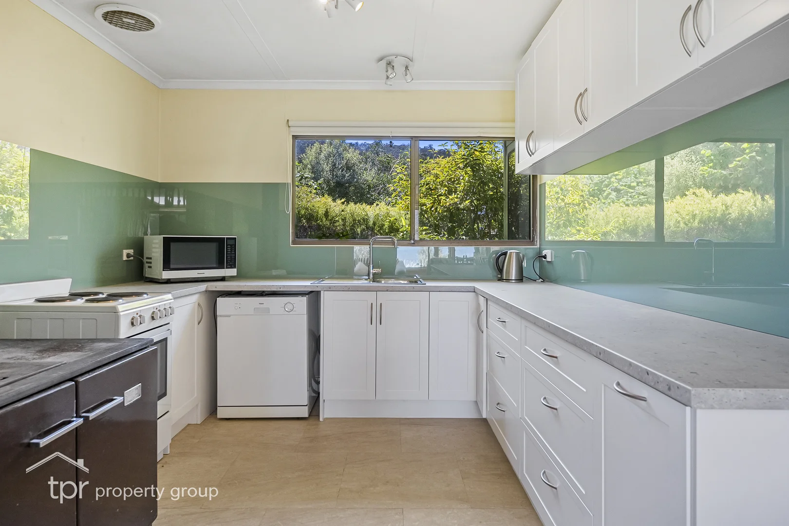 Additional image 31 of 6-8 Challis Crescent, Deep Bay TAS 7112