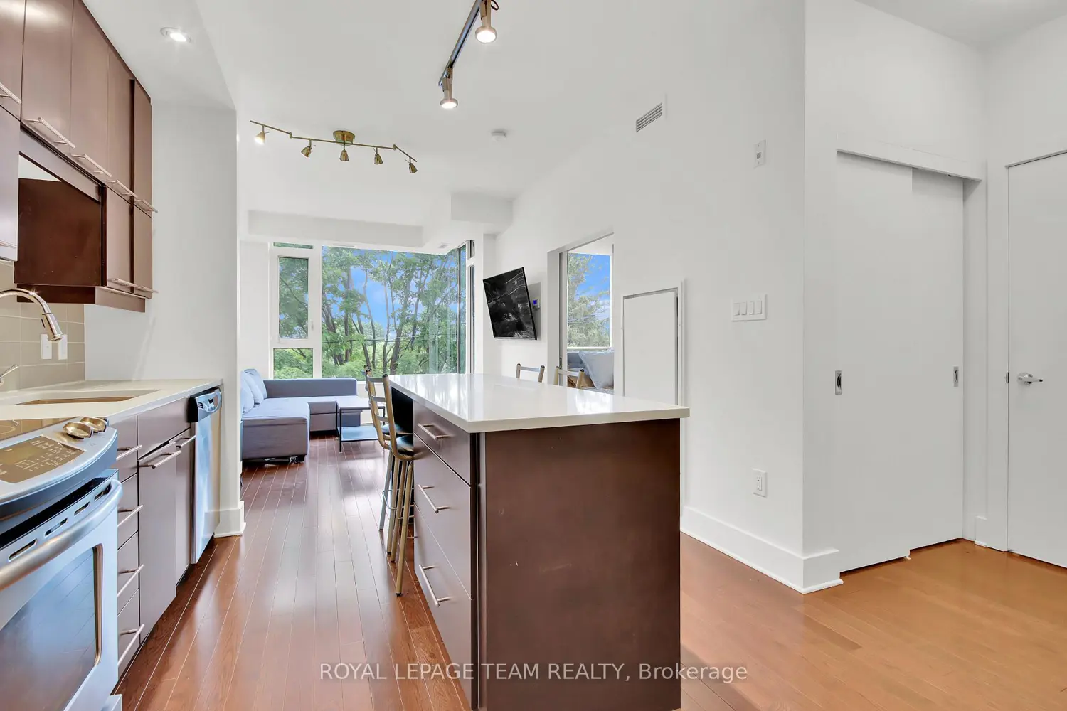 Additional image 10 of 101 Richmond Road 314