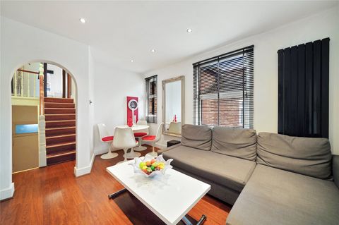 Cricklewood Lane, Childs Hill NW2