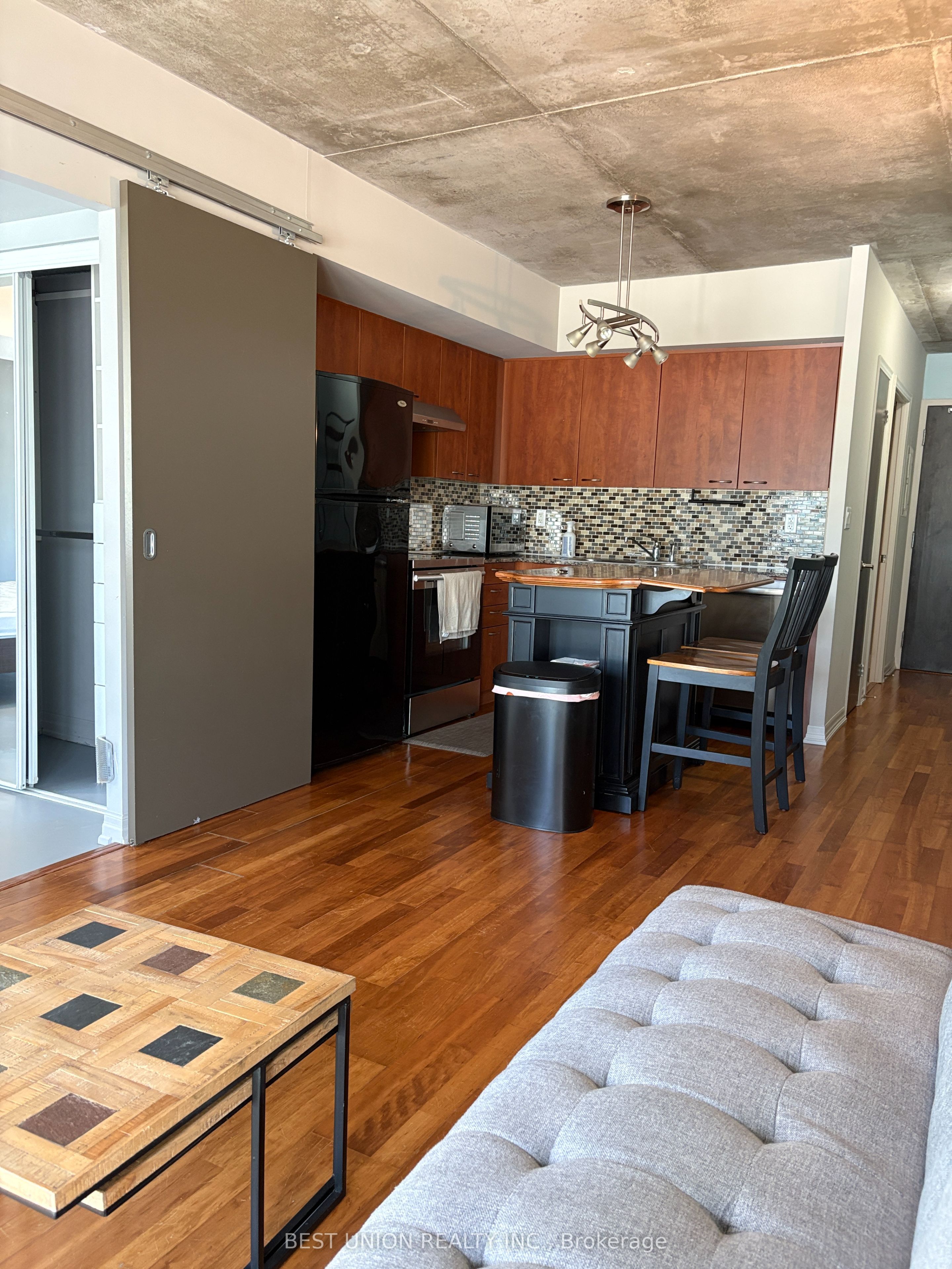 Additional image 4 of 505-22 Wellesley Street E, Toronto, ON, M4Y 1G3