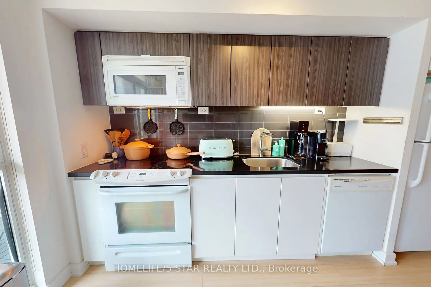 Additional image 7 of 85 Queens Wharf Road 619