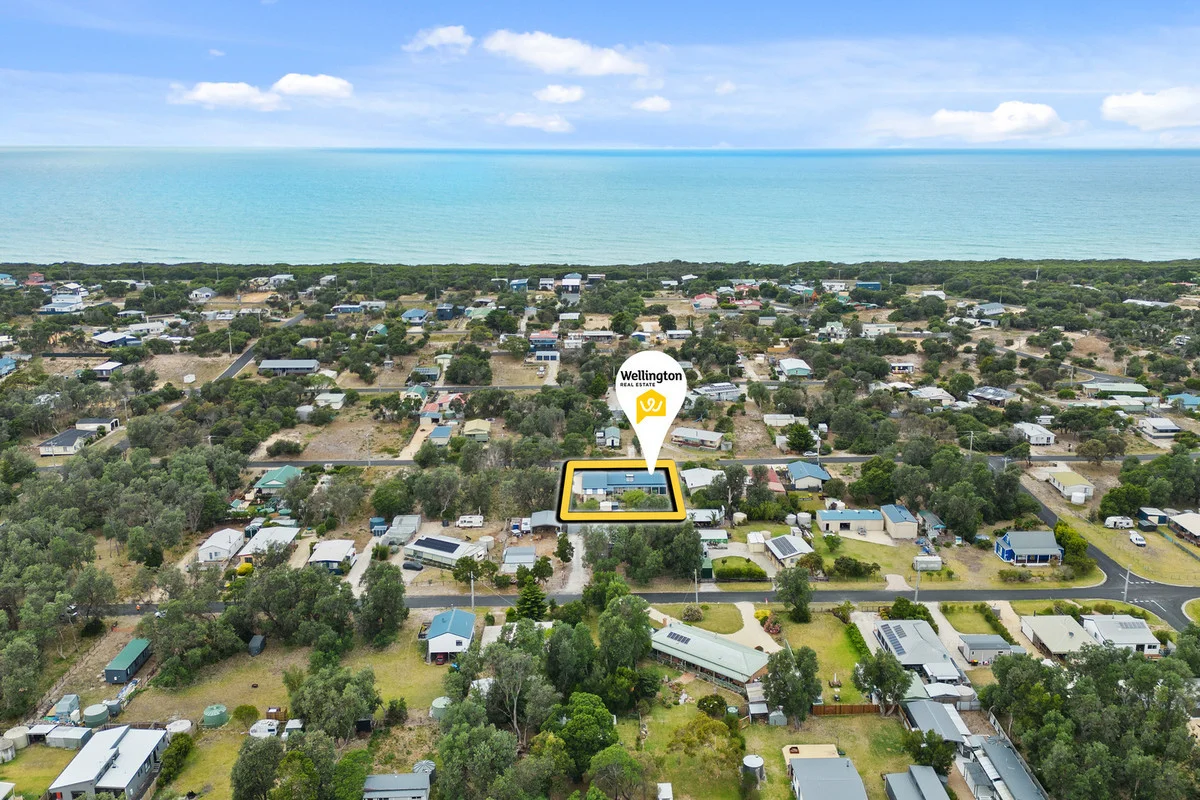 60-62 Sea Breeze Avenue, Golden Beach VIC 3851