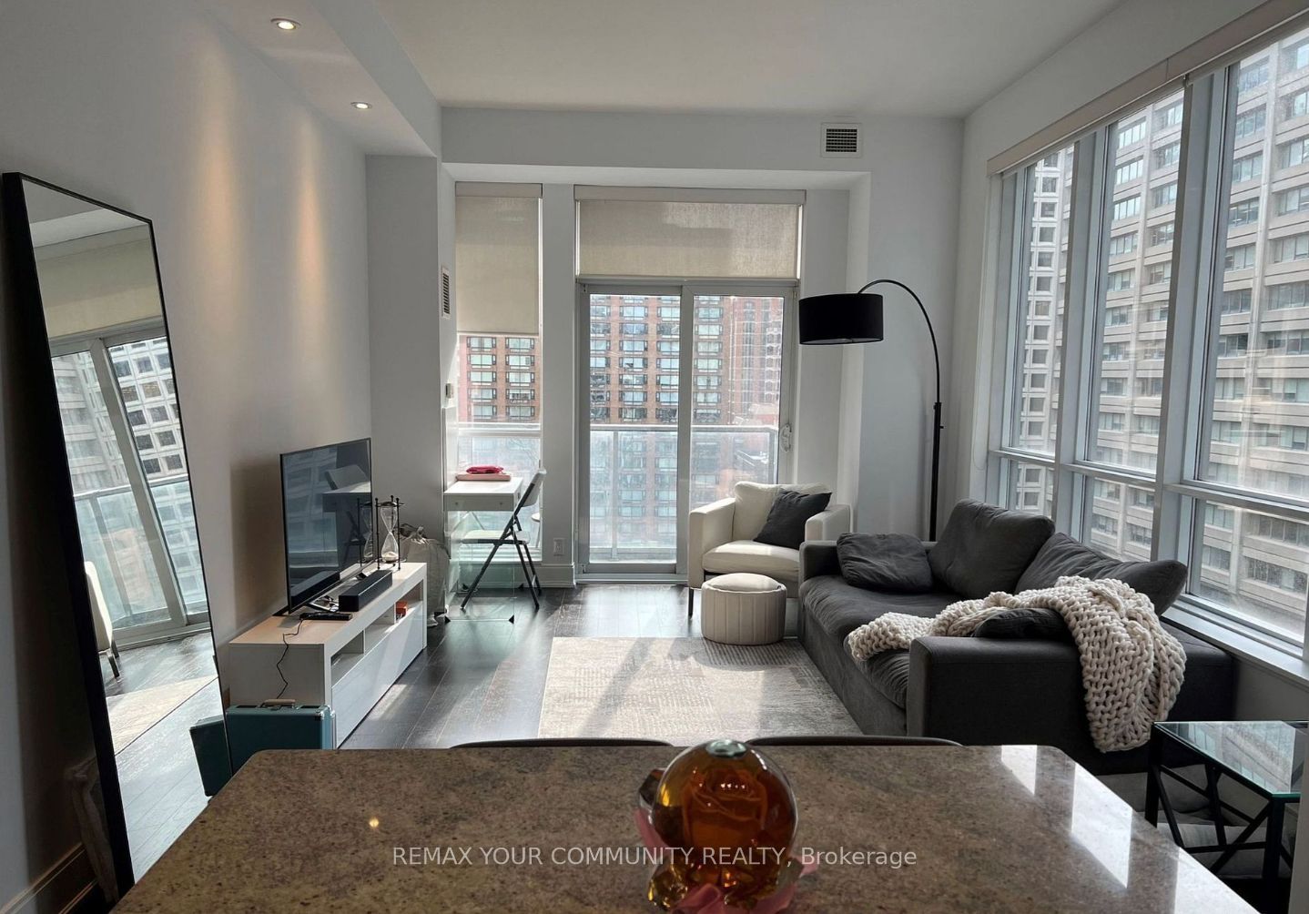 Additional image 5 of 1106-21 Balmuto Street, Toronto, ON, M4Y 1W4